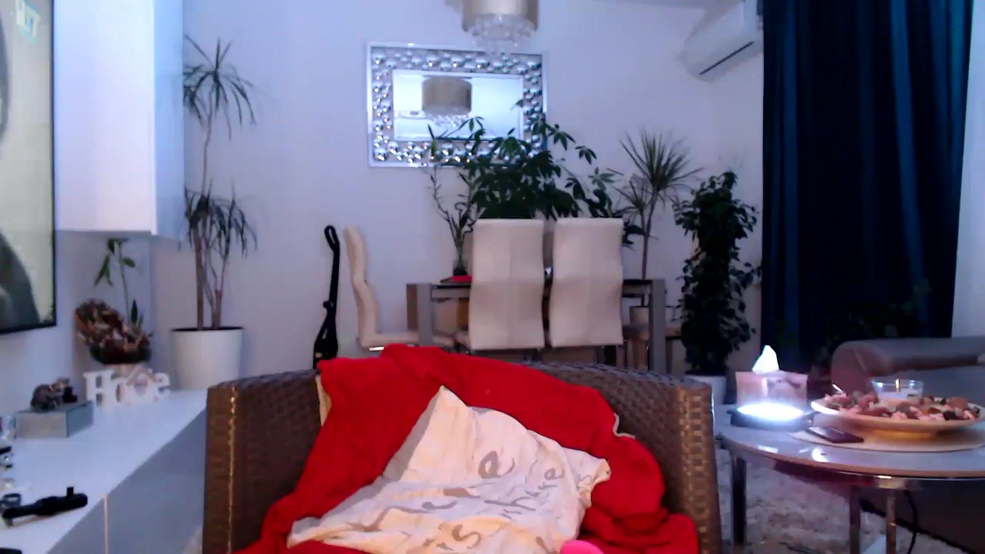 Gallery image thumbnail from MissDivinna's myfreecams stream on, 07/13/2025, 01:35 image 12 of 20