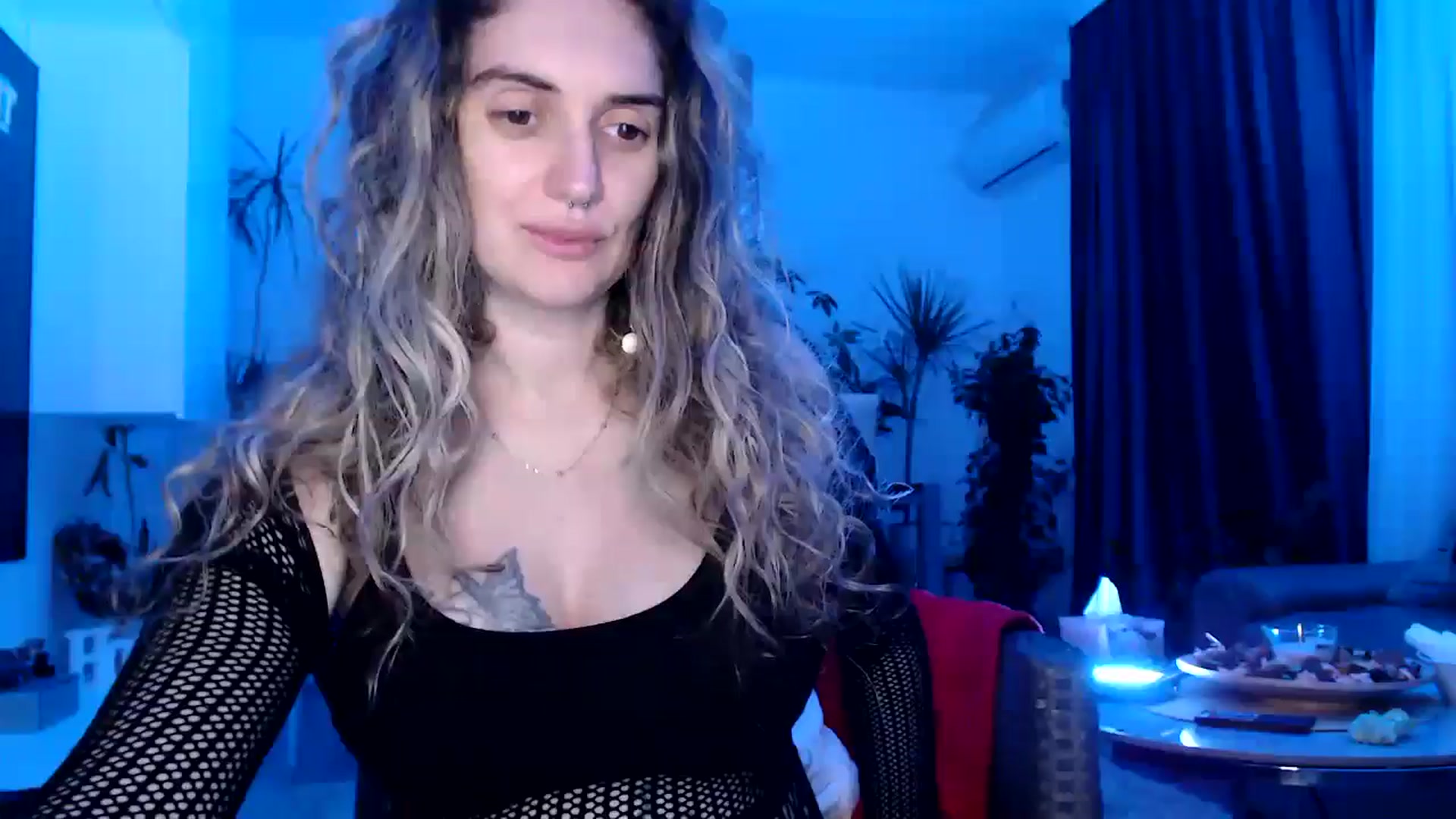 Gallery image thumbnail from MissDivinna's myfreecams stream on, 07/13/2025, 21:21 image 2 of 20