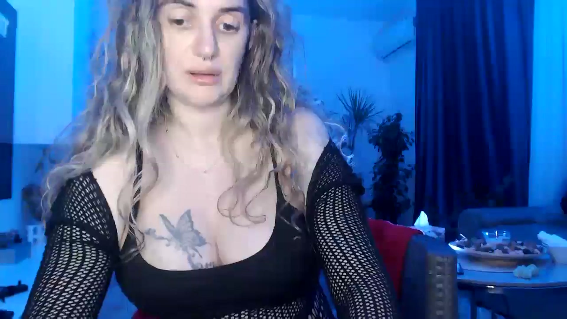 Gallery image thumbnail from MissDivinna's myfreecams stream on, 07/14/2025, 01:56 image 16 of 20
