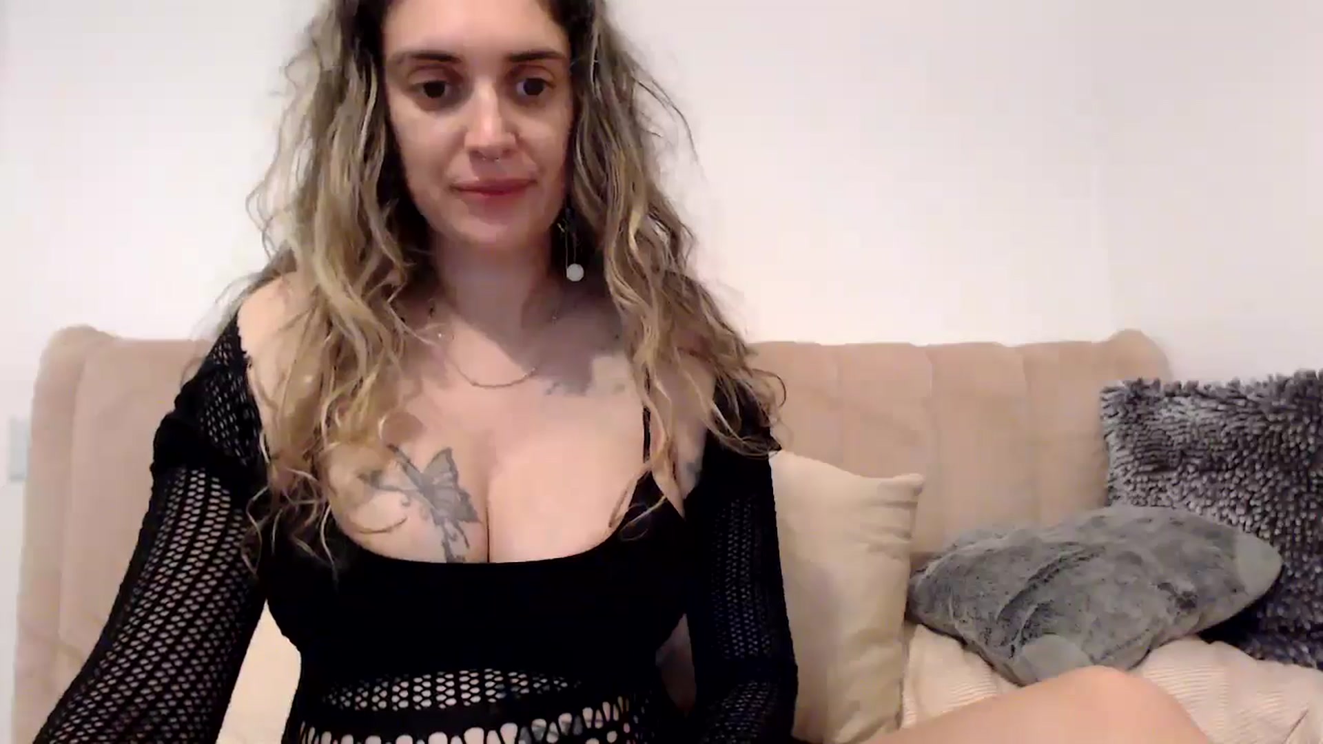 Gallery image thumbnail from MissDivinna's myfreecams stream on, 07/16/2025, 21:06 image 9 of 20