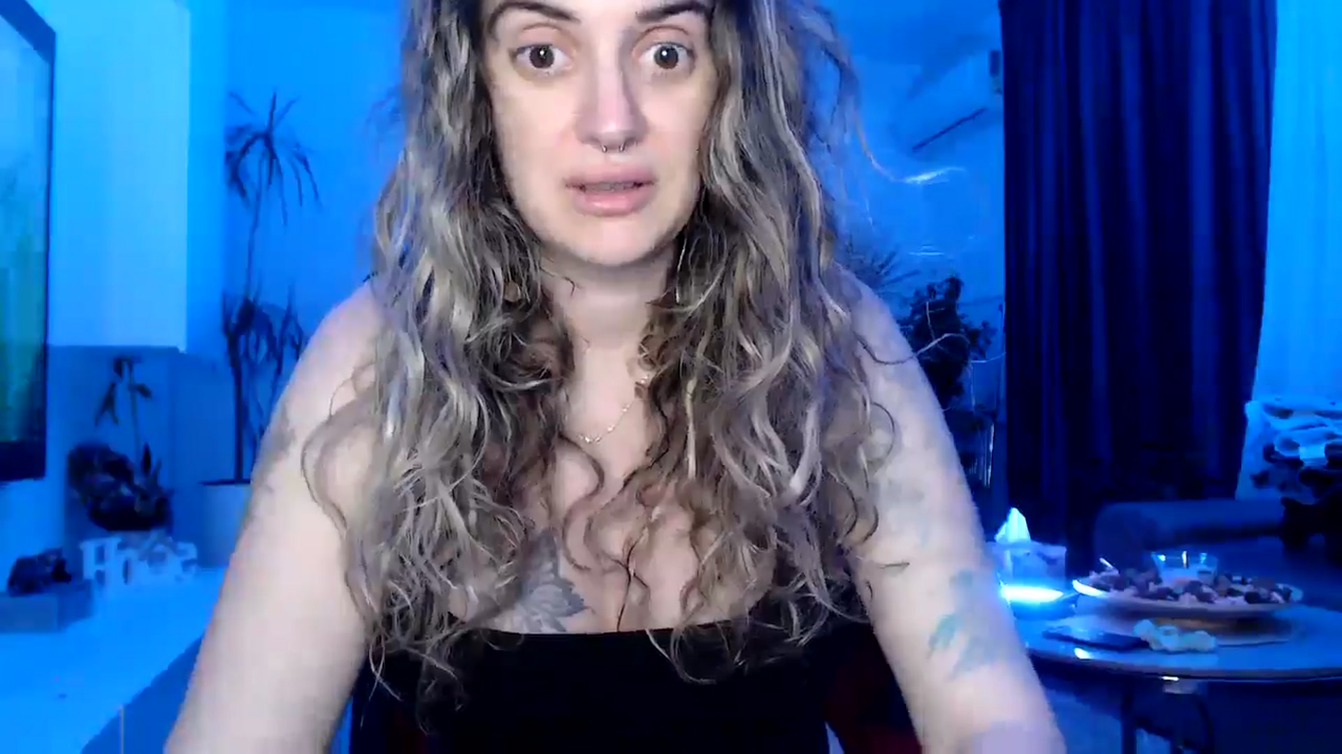 Gallery image thumbnail from MissDivinna's myfreecams stream on, 07/17/2025, 22:43 image 4 of 20