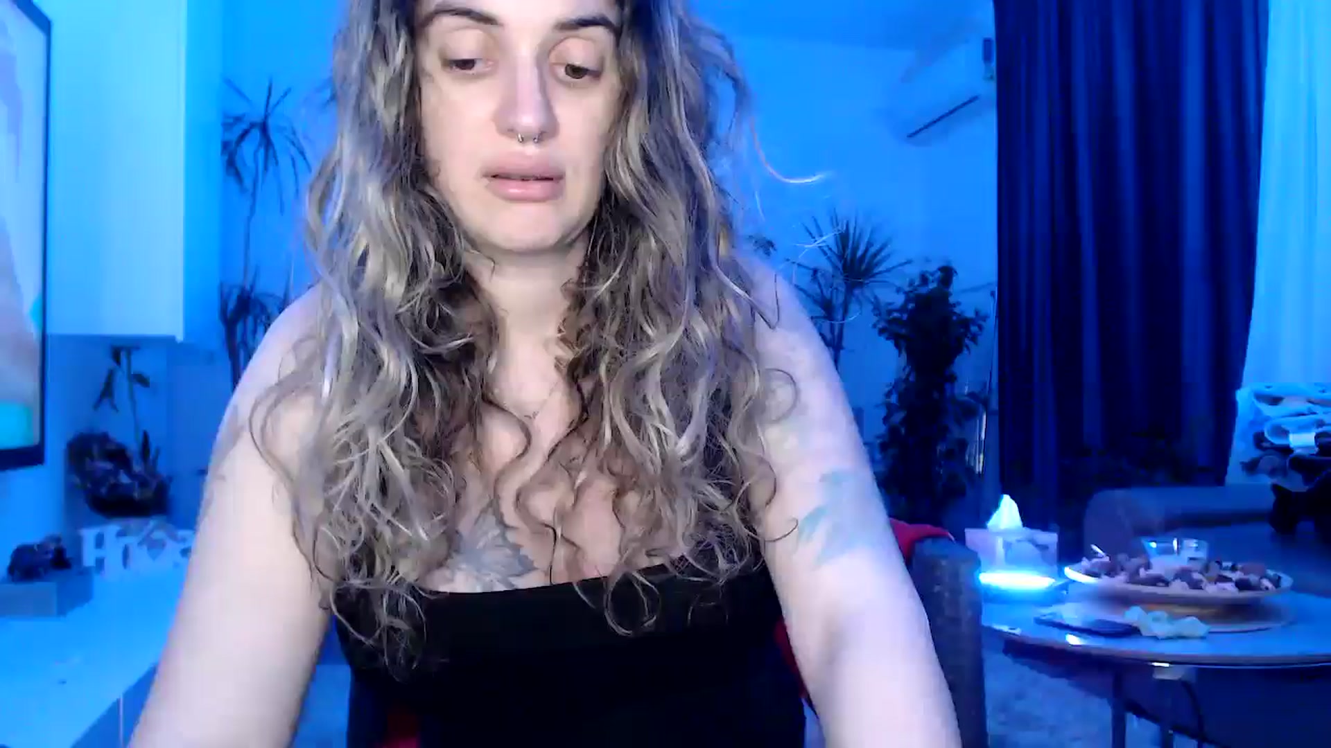 Gallery image thumbnail from MissDivinna's myfreecams stream on, 07/17/2025, 22:43 image 1 of 20