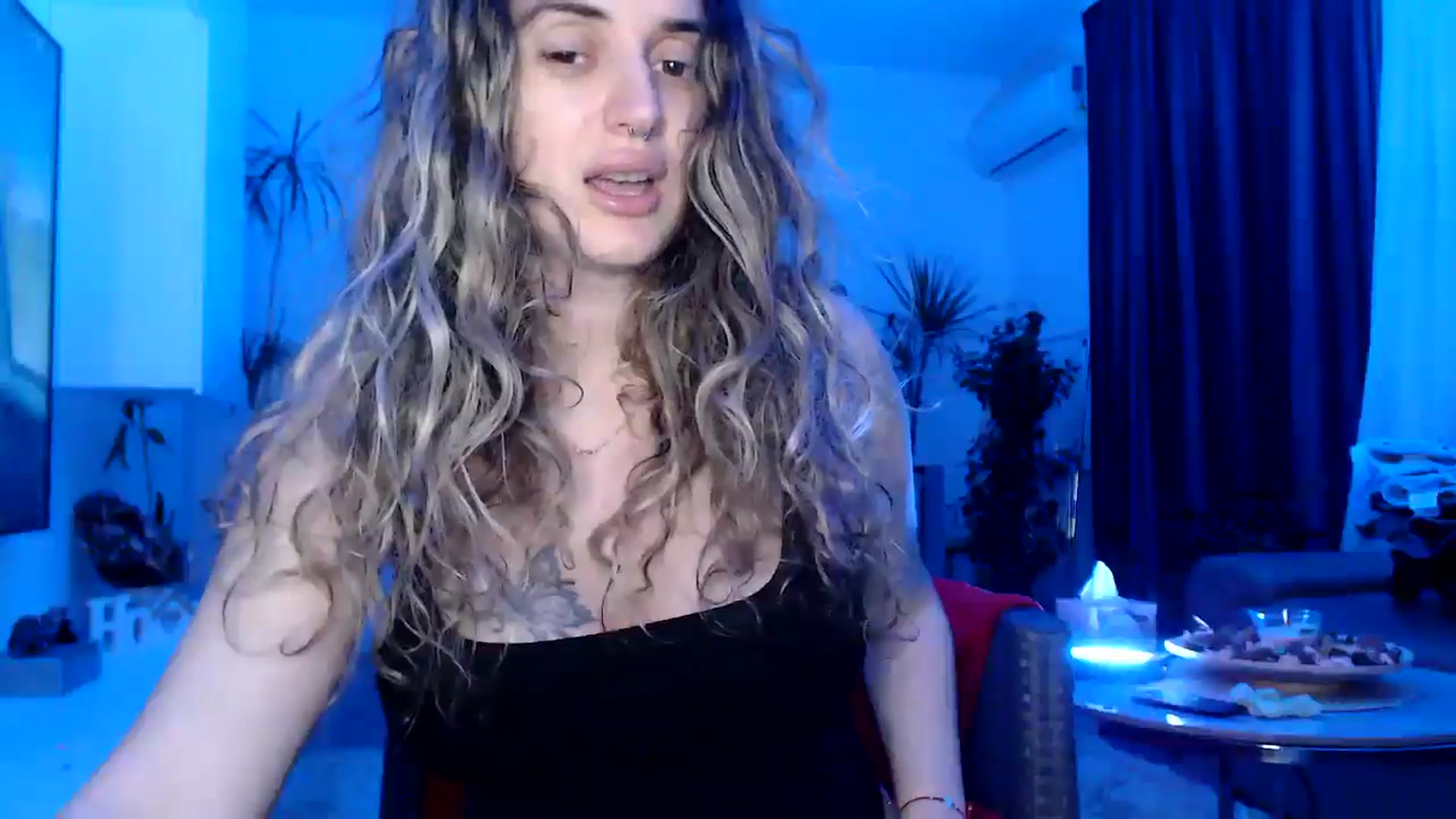 Gallery image thumbnail from MissDivinna's myfreecams stream on, 07/17/2025, 22:43 image 6 of 20