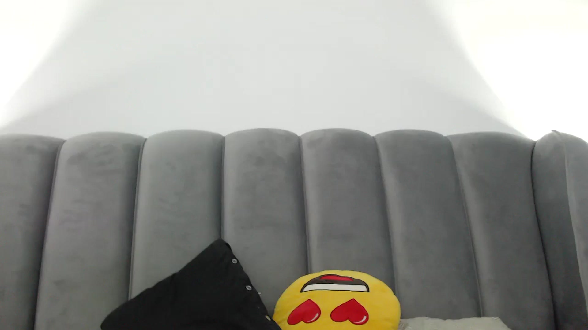 Gallery image thumbnail from MissDivinna's myfreecams stream on, 07/19/2025, 24:15 image 17 of 20