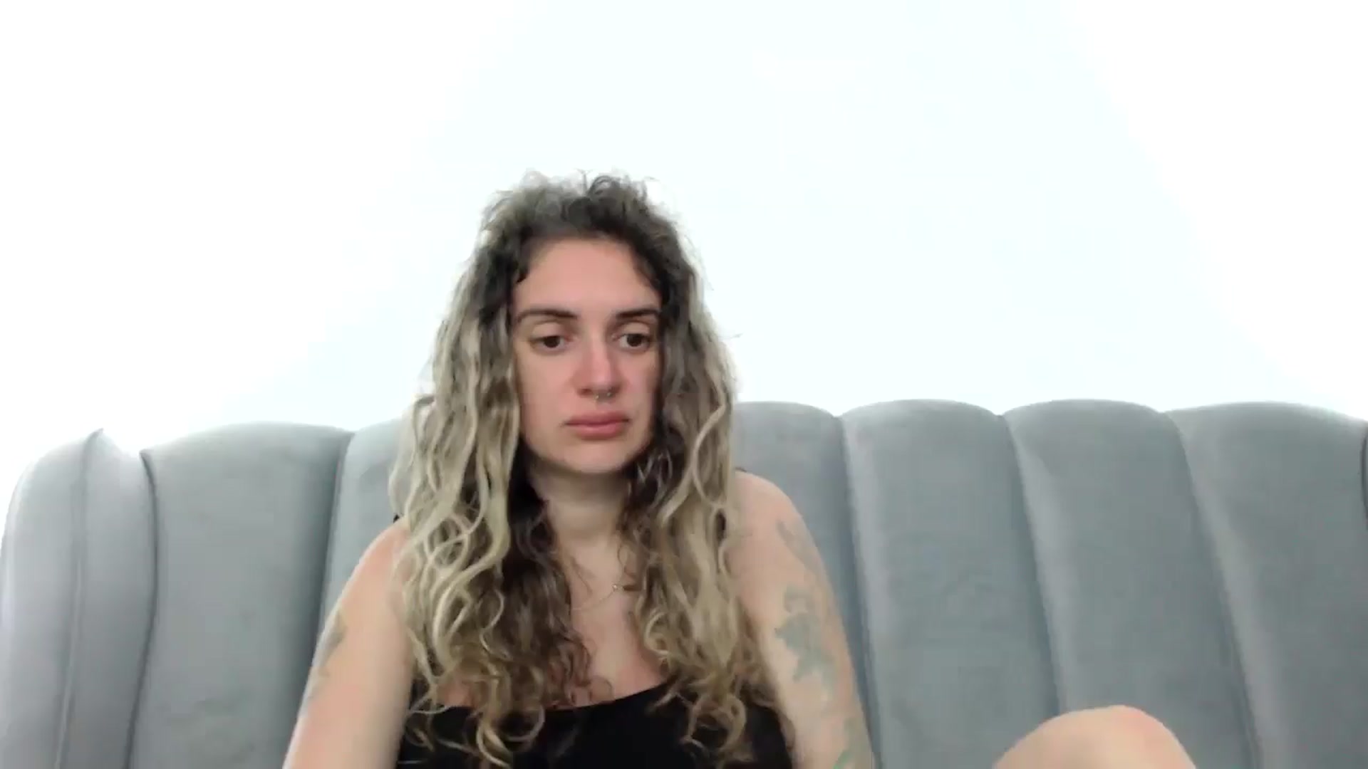 Gallery image thumbnail from MissDivinna's myfreecams stream on, 07/28/2025, 24:01 image 1 of 20