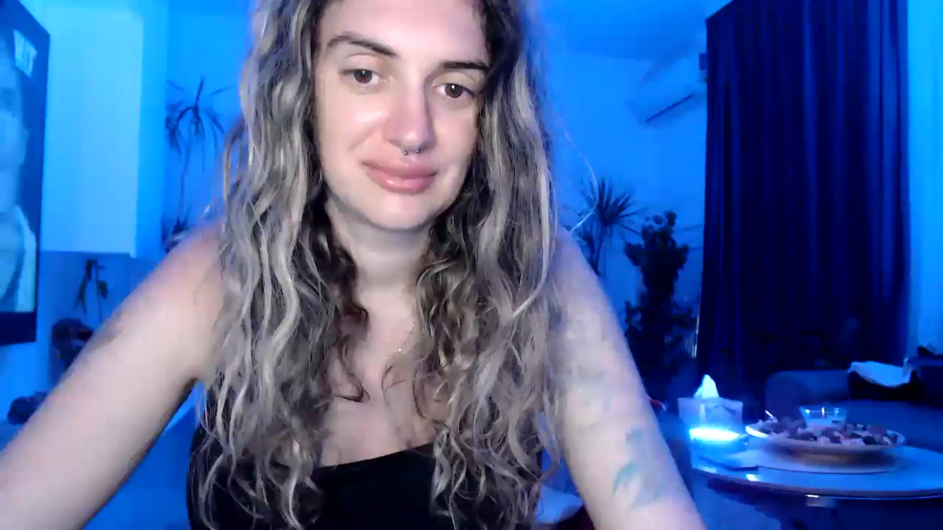 Gallery image thumbnail from MissDivinna's myfreecams stream on, 07/28/2025, 22:51 image 9 of 20