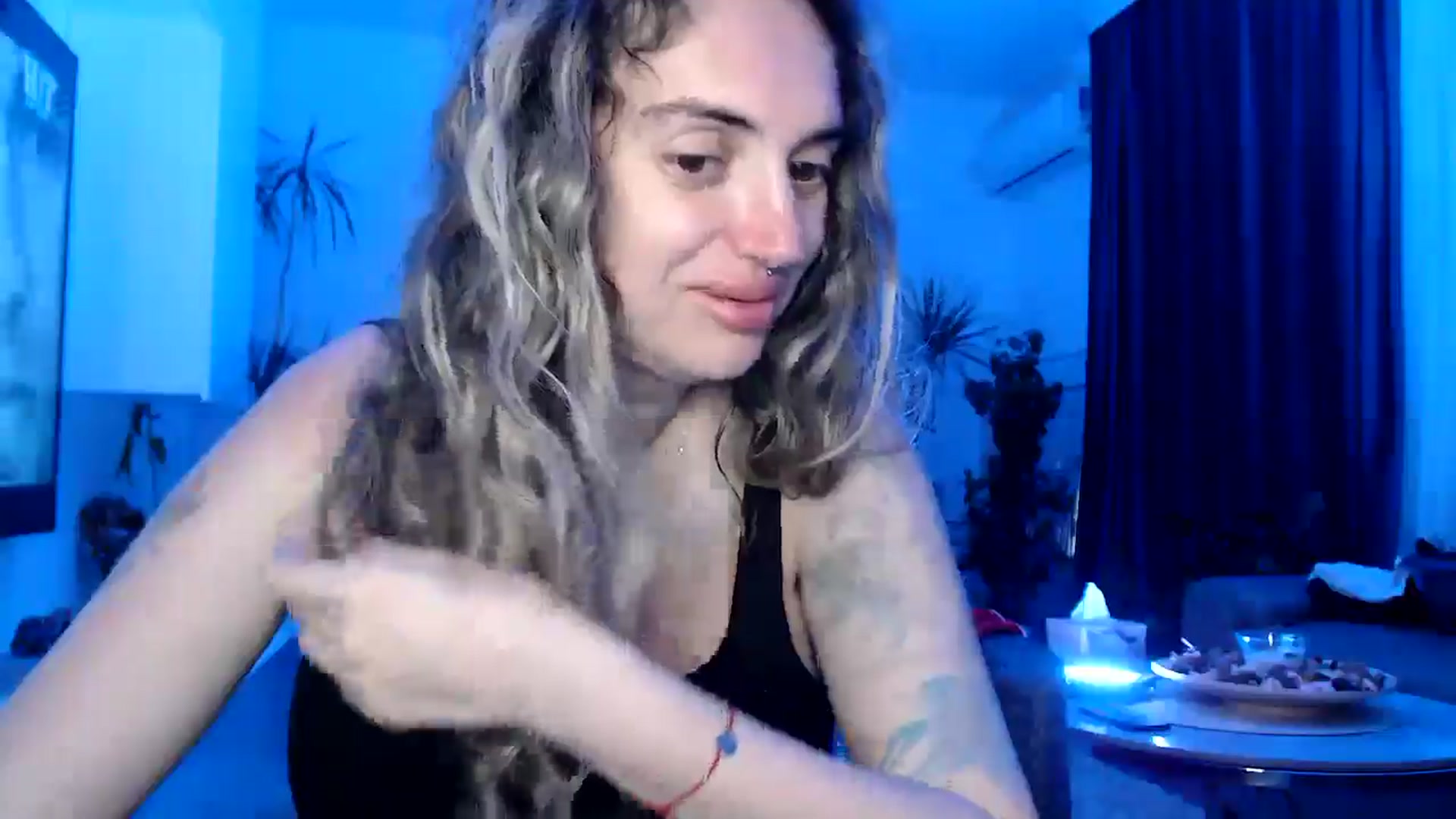 Gallery image thumbnail from MissDivinna's myfreecams stream on, 07/28/2025, 22:51 image 6 of 20