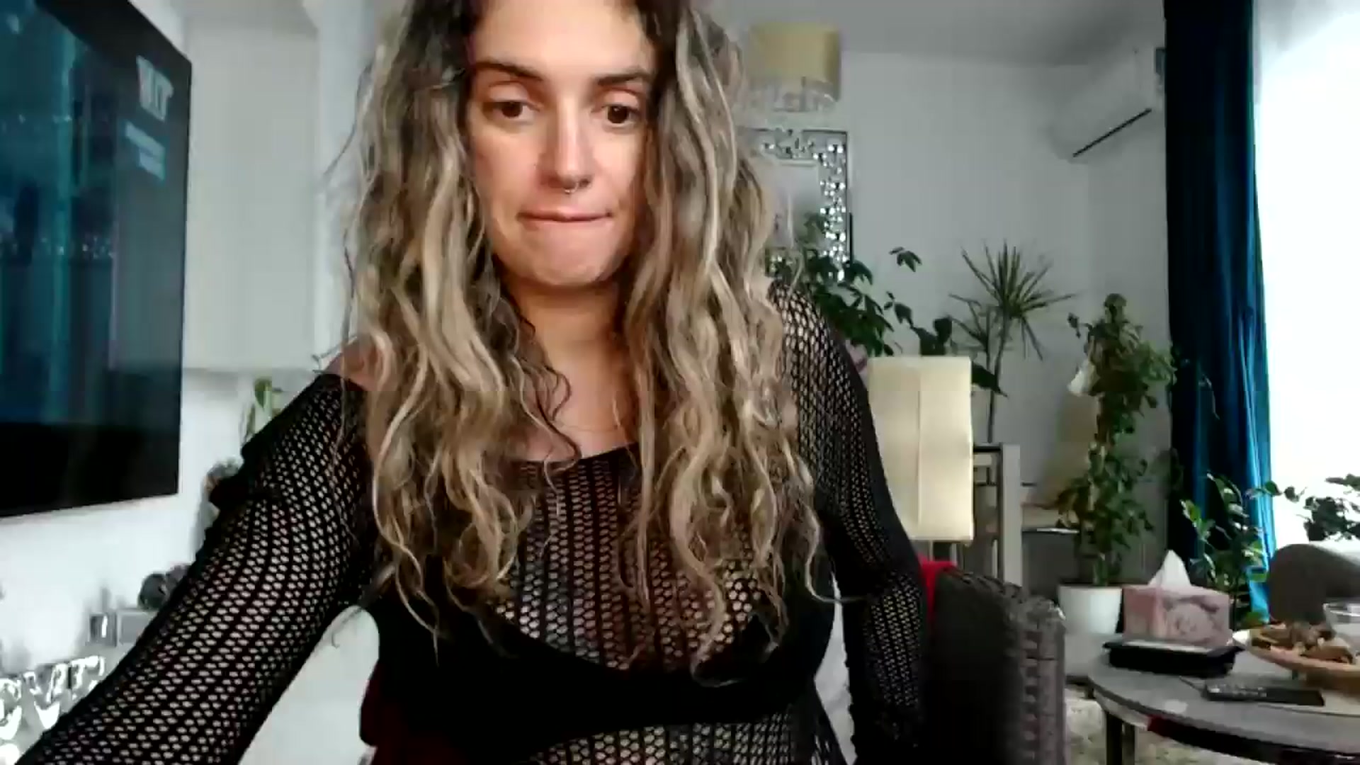 Gallery image thumbnail from MissDivinna's myfreecams stream on, 07/31/2025, 10:33 image 2 of 20