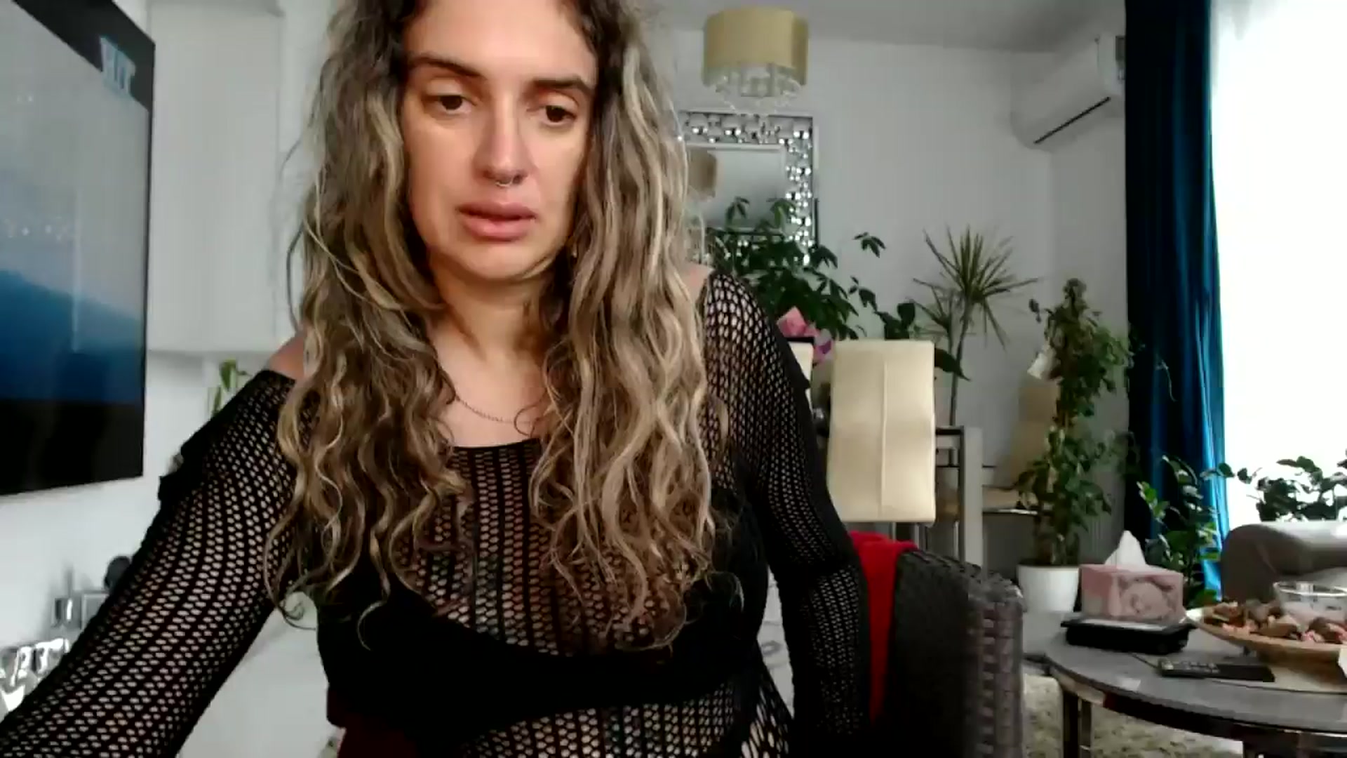 Gallery image thumbnail from MissDivinna's myfreecams stream on, 07/31/2025, 10:33 image 16 of 20