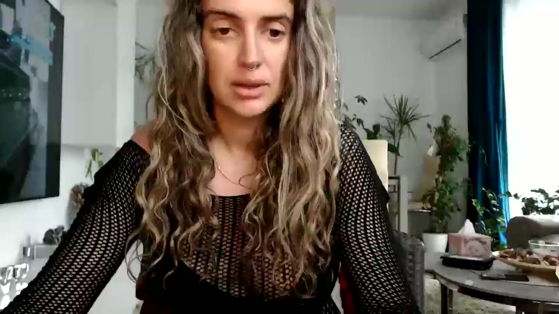 Gallery image thumbnail from MissDivinna's myfreecams stream on, 07/31/2025, 10:33 image 14 of 20