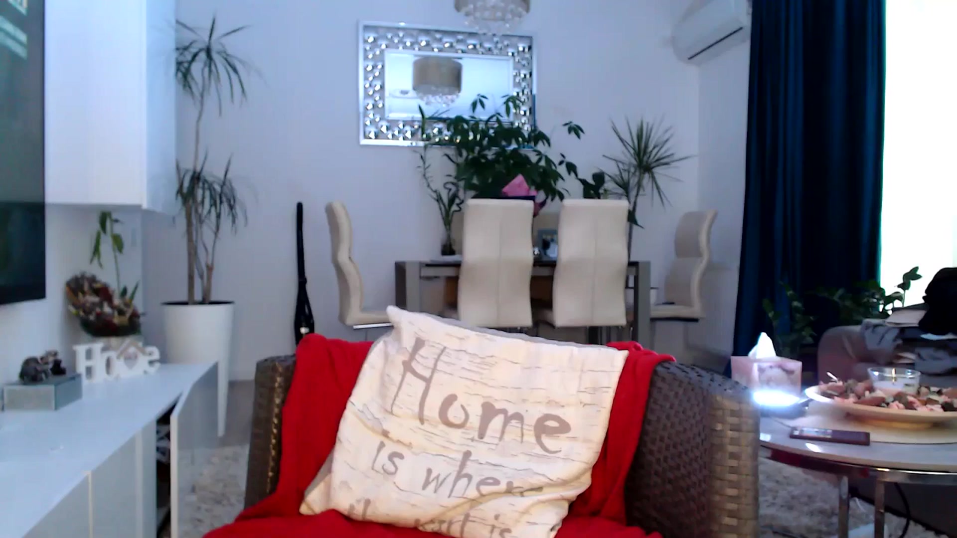 Gallery image thumbnail from MissDivinna's myfreecams stream on, 07/31/2025, 15:22 image 17 of 20