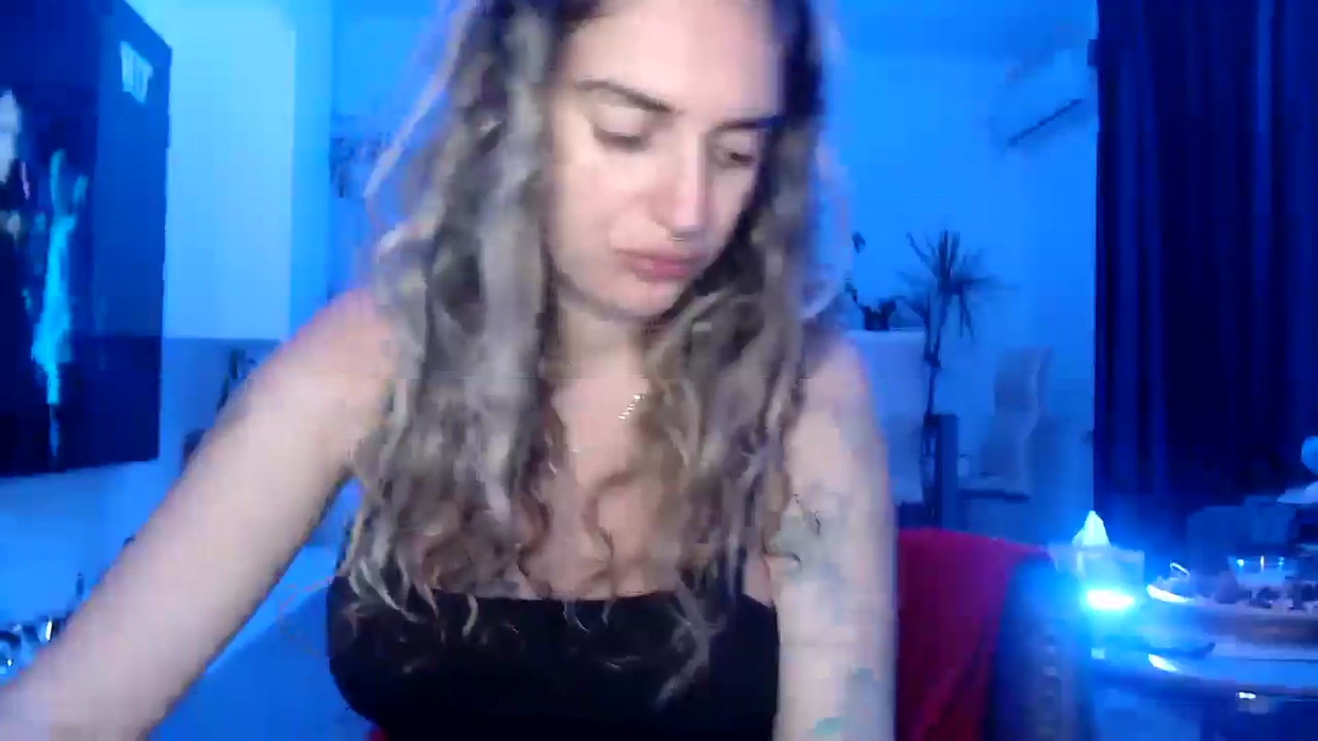 Gallery image thumbnail from MissDivinna's myfreecams stream on, 08/01/2025, 20:02 image 3 of 20