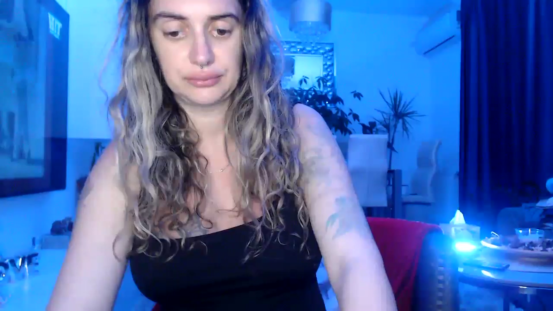 Gallery image thumbnail from MissDivinna's myfreecams stream on, 08/01/2025, 20:02 image 6 of 20