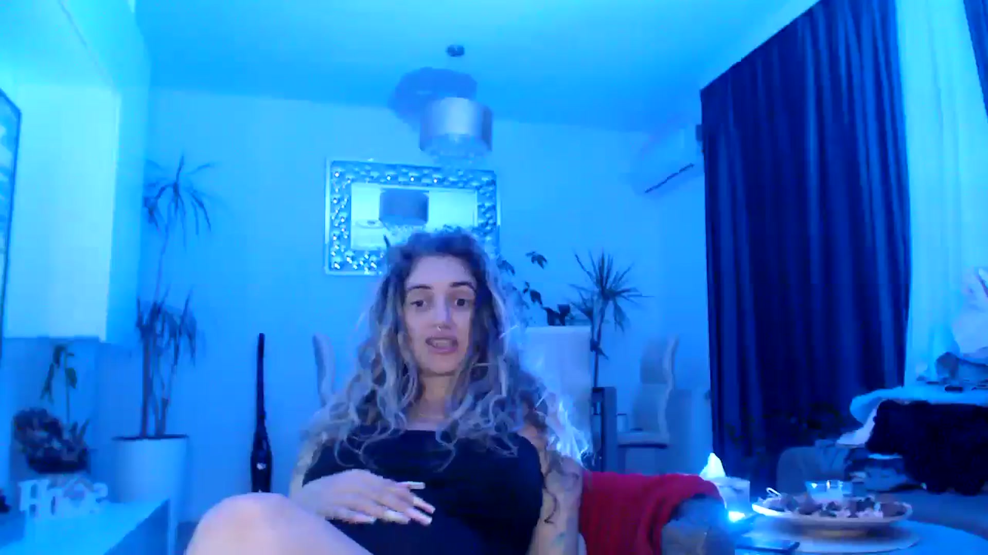 Gallery image thumbnail from MissDivinna's myfreecams stream on, 08/02/2025, 02:37 image 16 of 20