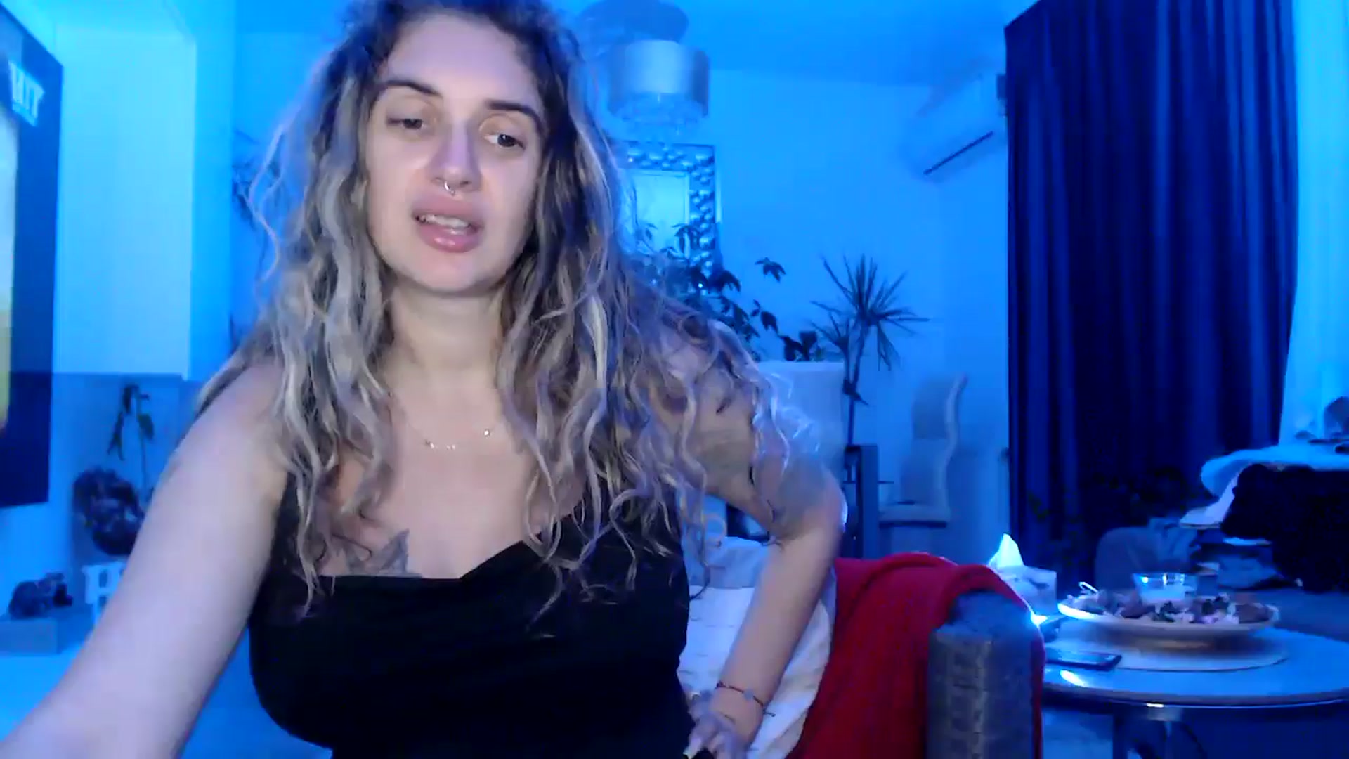 Gallery image thumbnail from MissDivinna's myfreecams stream on, 08/02/2025, 02:37 image 14 of 20