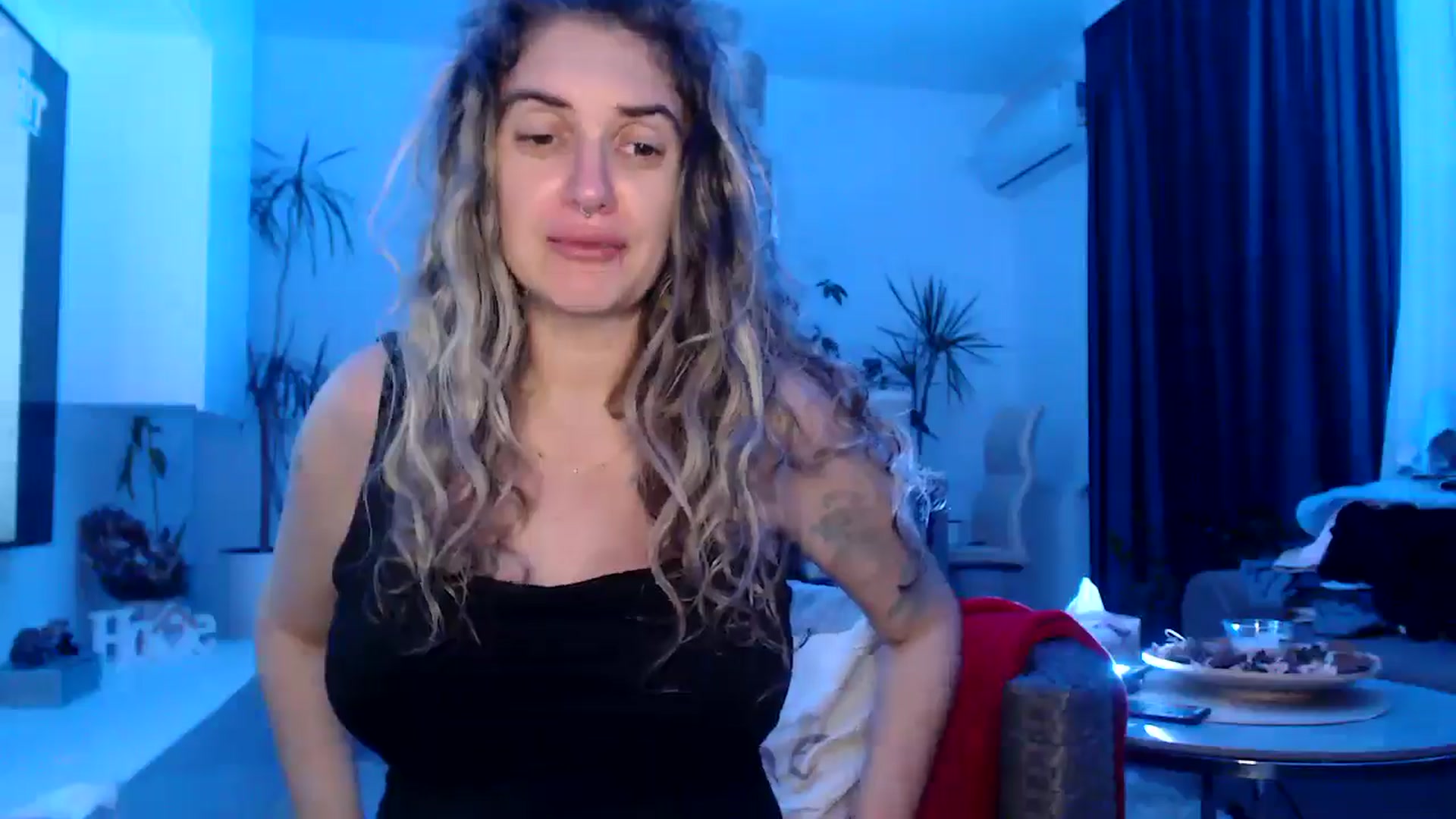 Gallery image thumbnail from MissDivinna's myfreecams stream on, 08/02/2025, 02:37 image 15 of 20