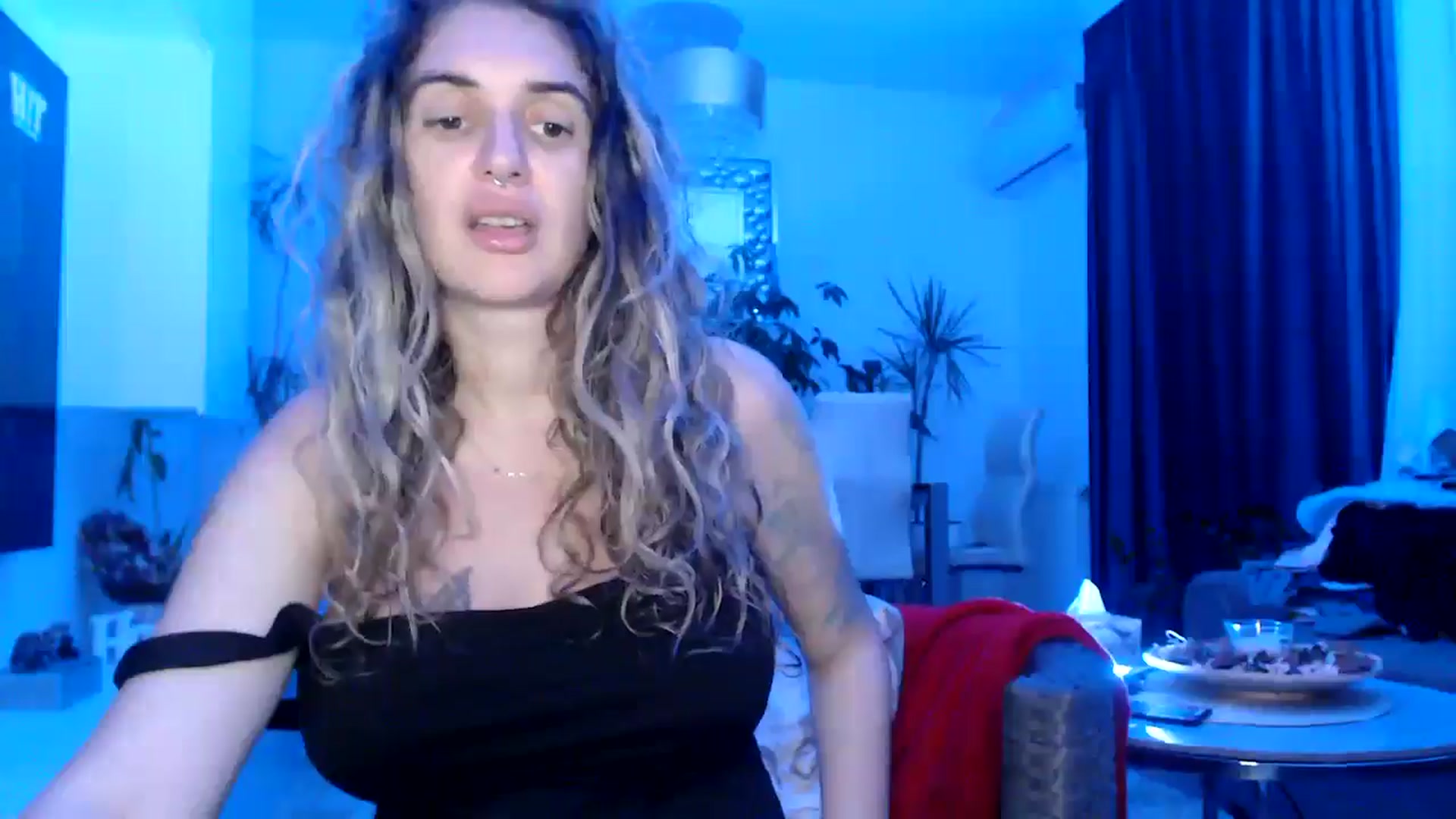 Gallery image thumbnail from MissDivinna's myfreecams stream on, 08/02/2025, 02:37 image 11 of 20