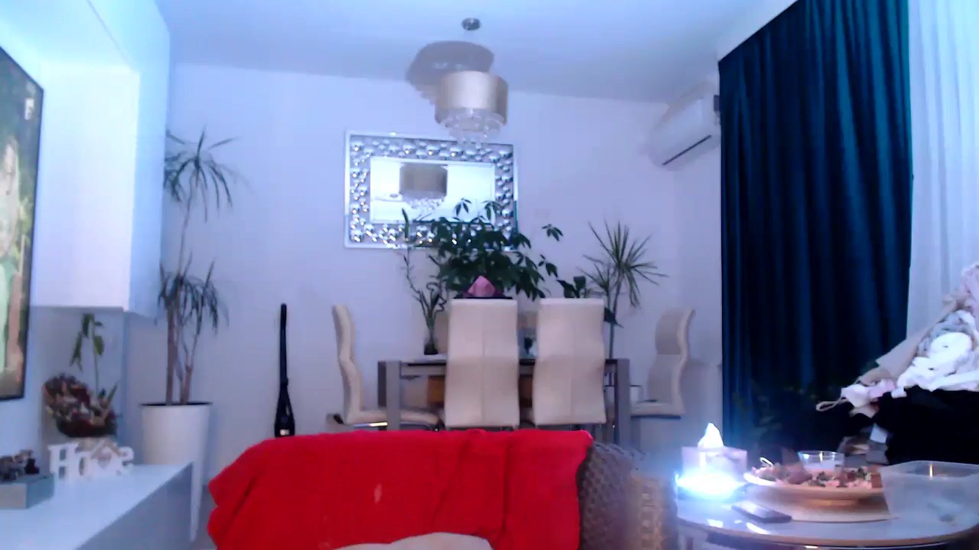 Gallery image thumbnail from MissDivinna's myfreecams stream on, 08/03/2025, 01:21 image 12 of 20