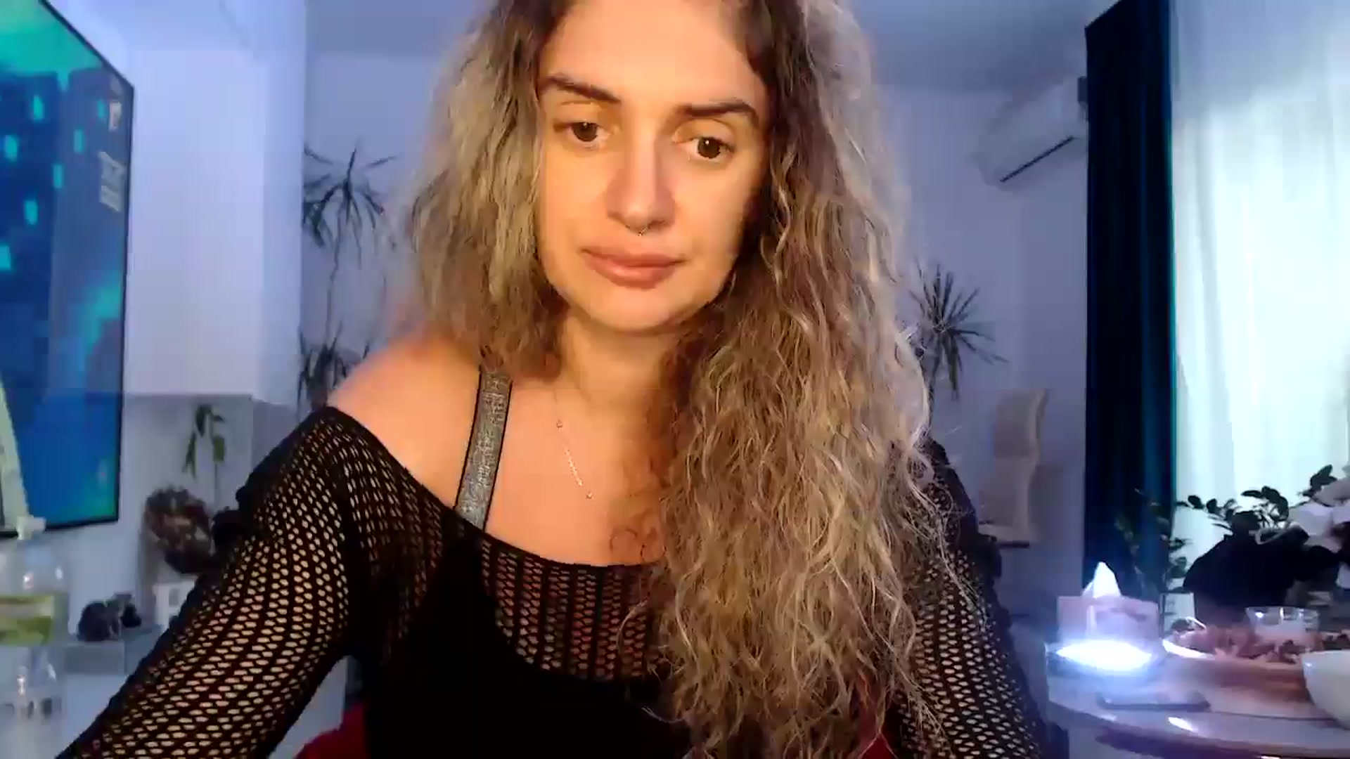 Gallery image thumbnail from MissDivinna's myfreecams stream on, 08/03/2025, 17:53 image 8 of 20