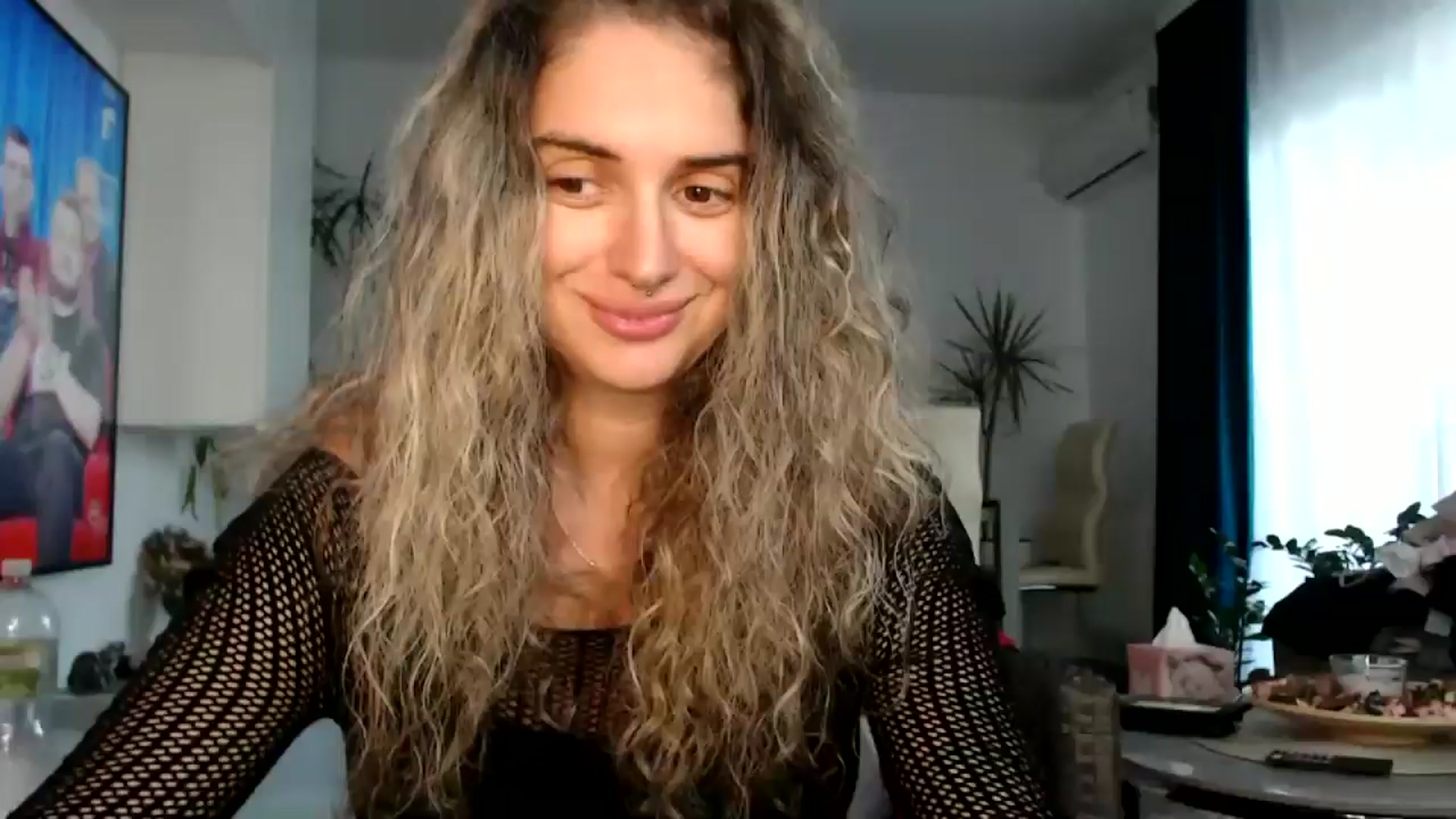 Gallery image thumbnail from MissDivinna's myfreecams stream on, 08/03/2025, 17:53 image 1 of 20