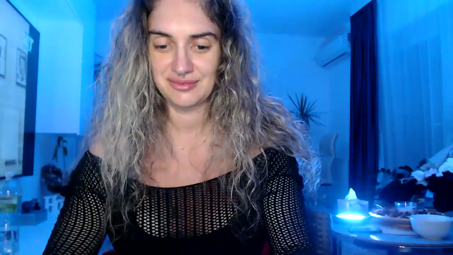 Gallery image thumbnail from MissDivinna's myfreecams stream on, 08/03/2025, 18:28 image 16 of 20
