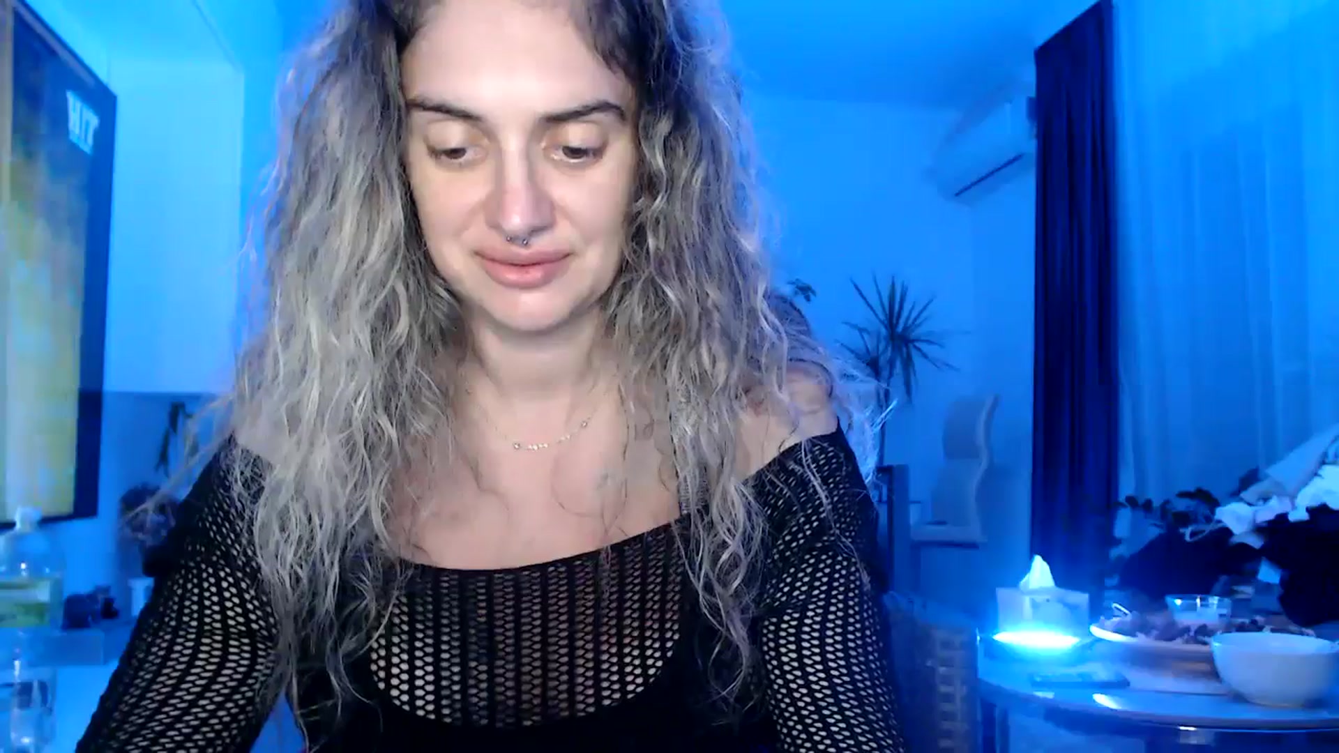 Gallery image thumbnail from MissDivinna's myfreecams stream on, 08/03/2025, 18:28 image 11 of 20