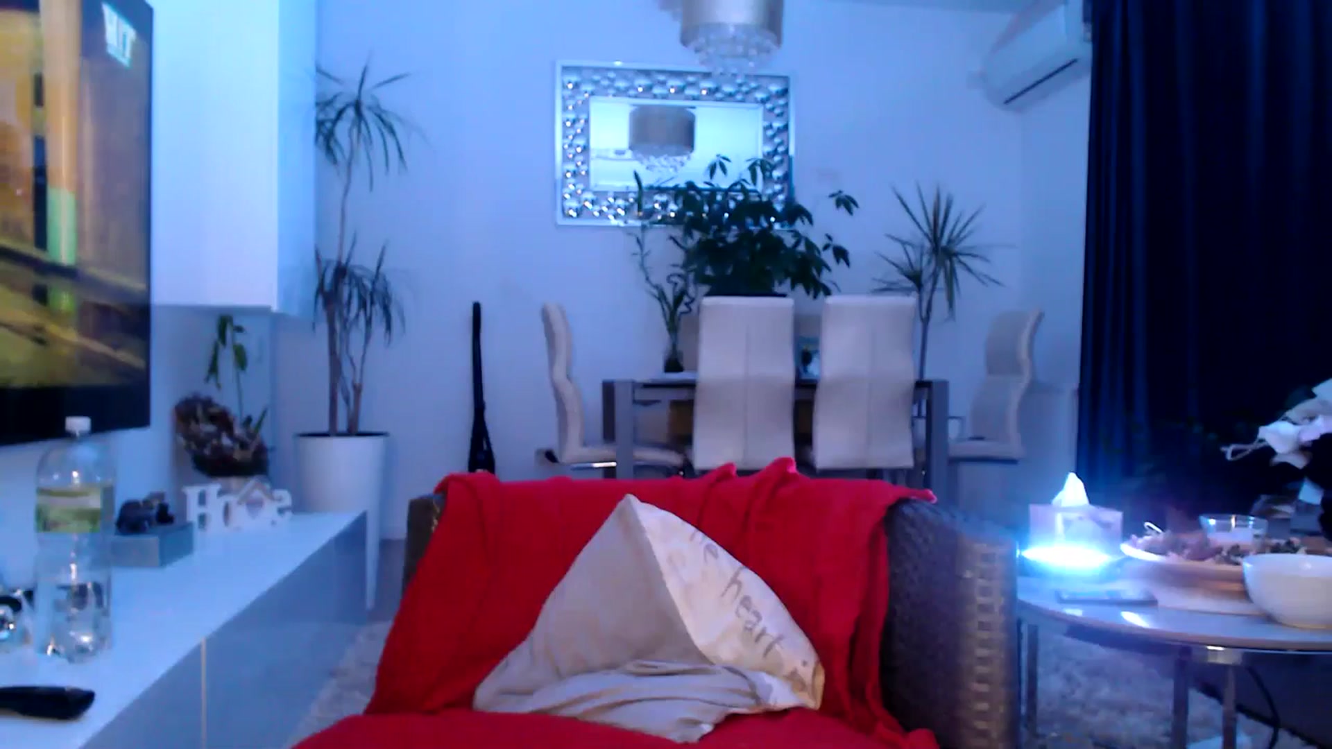 Gallery image thumbnail from MissDivinna's myfreecams stream on, 08/03/2025, 19:07 image 17 of 20