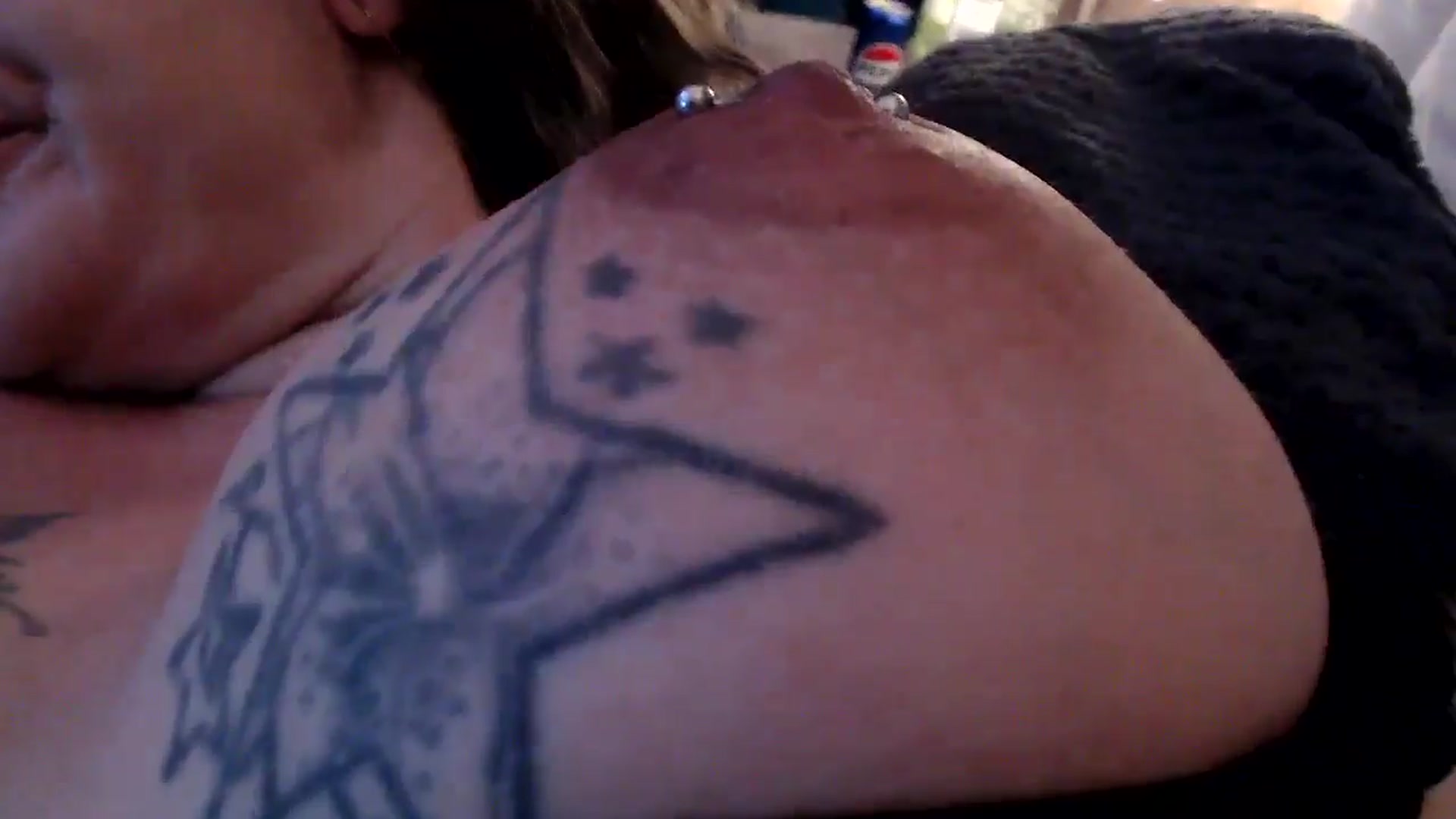Gallery image thumbnail from MissDivinna's myfreecams stream on, 08/06/2025, 23:22 image 4 of 20