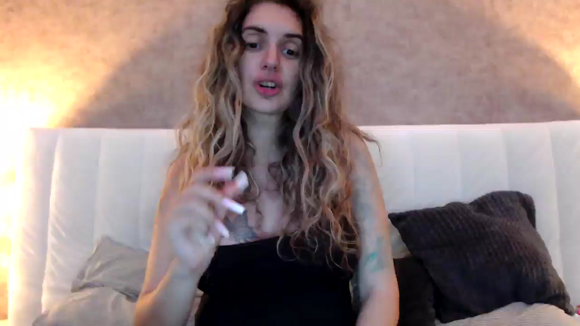 Gallery image thumbnail from MissDivinna's myfreecams stream on, 08/08/2025, 21:39 image 6 of 20