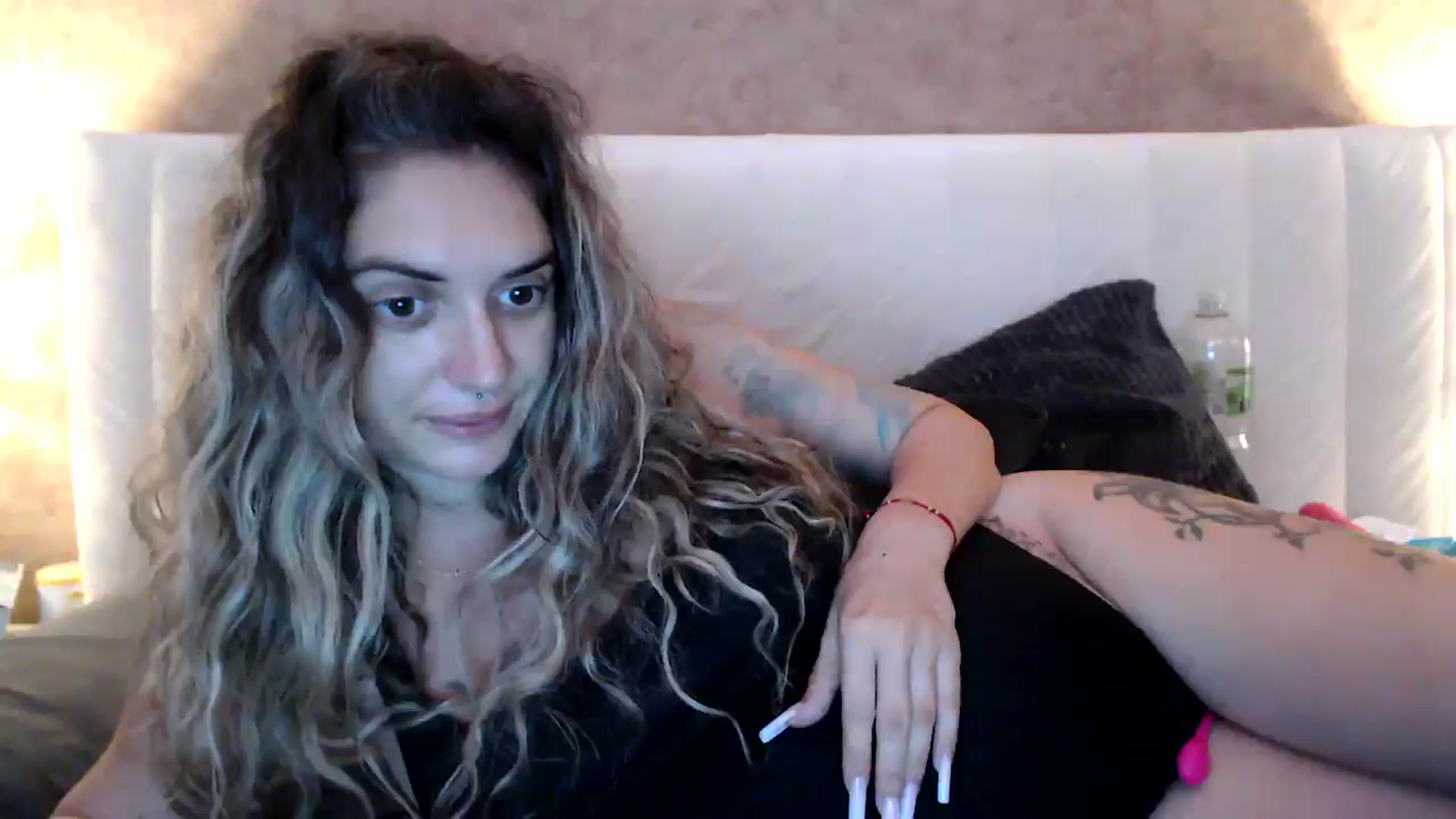 Gallery image thumbnail from MissDivinna's myfreecams stream on, 08/08/2025, 23:07 image 14 of 20