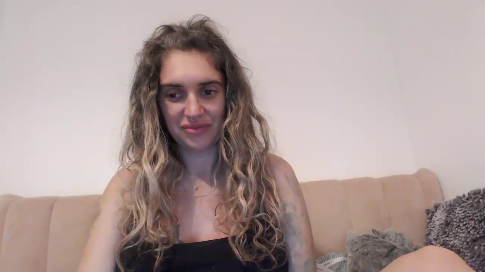 Gallery image thumbnail from MissDivinna's myfreecams stream on, 08/13/2025, 22:05 image 9 of 20