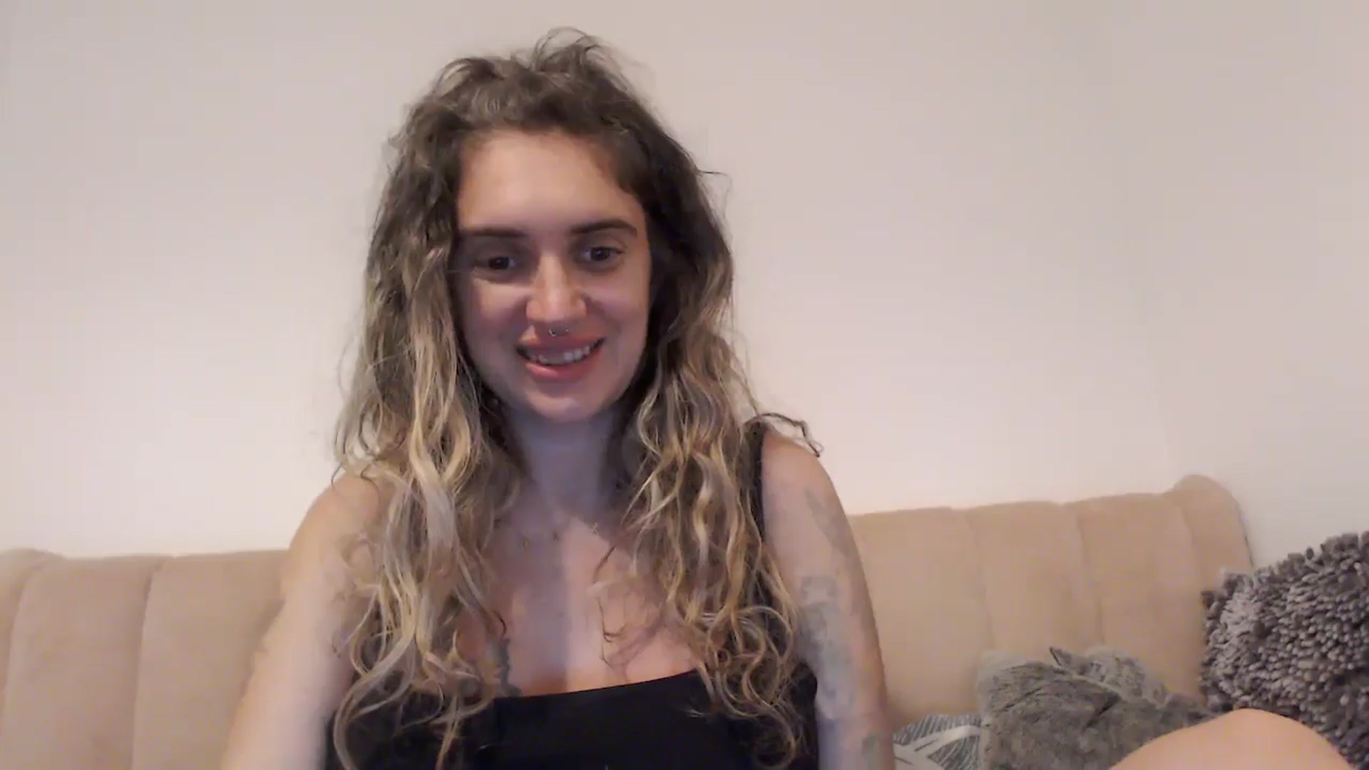 Gallery image thumbnail from MissDivinna's myfreecams stream on, 08/13/2025, 22:05 image 7 of 20