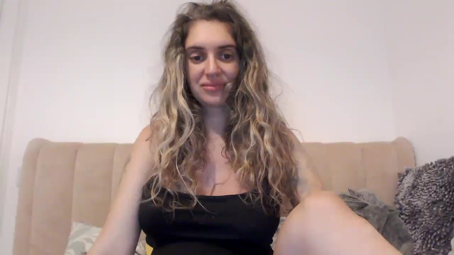 Gallery image thumbnail from MissDivinna's myfreecams stream on, 08/14/2025, 01:50 image 9 of 20
