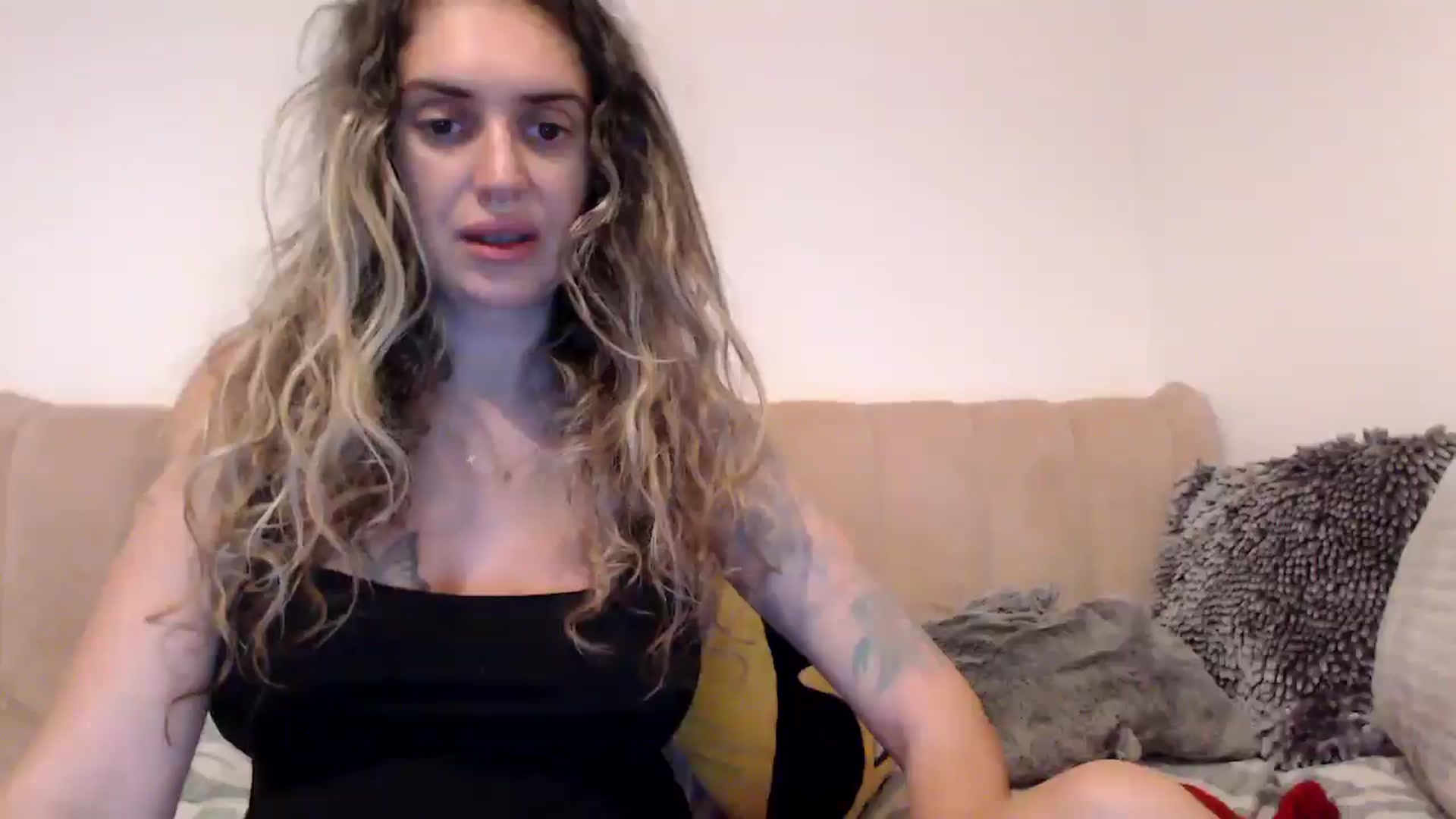 Gallery image thumbnail from MissDivinna's myfreecams stream on, 08/15/2025, 20:52 image 3 of 20