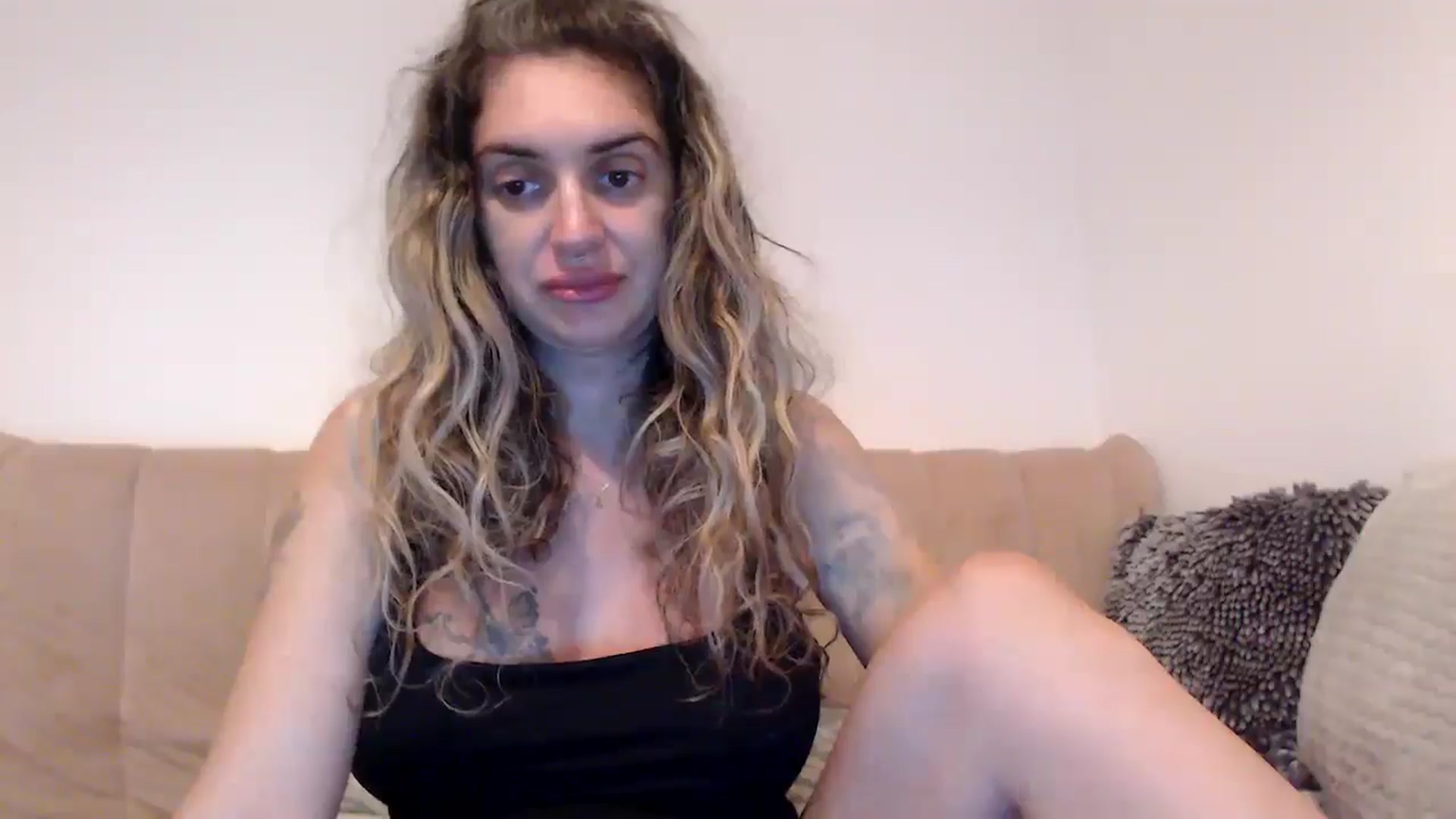 Gallery image thumbnail from MissDivinna's myfreecams stream on, 08/16/2025, 24:21 image 8 of 20