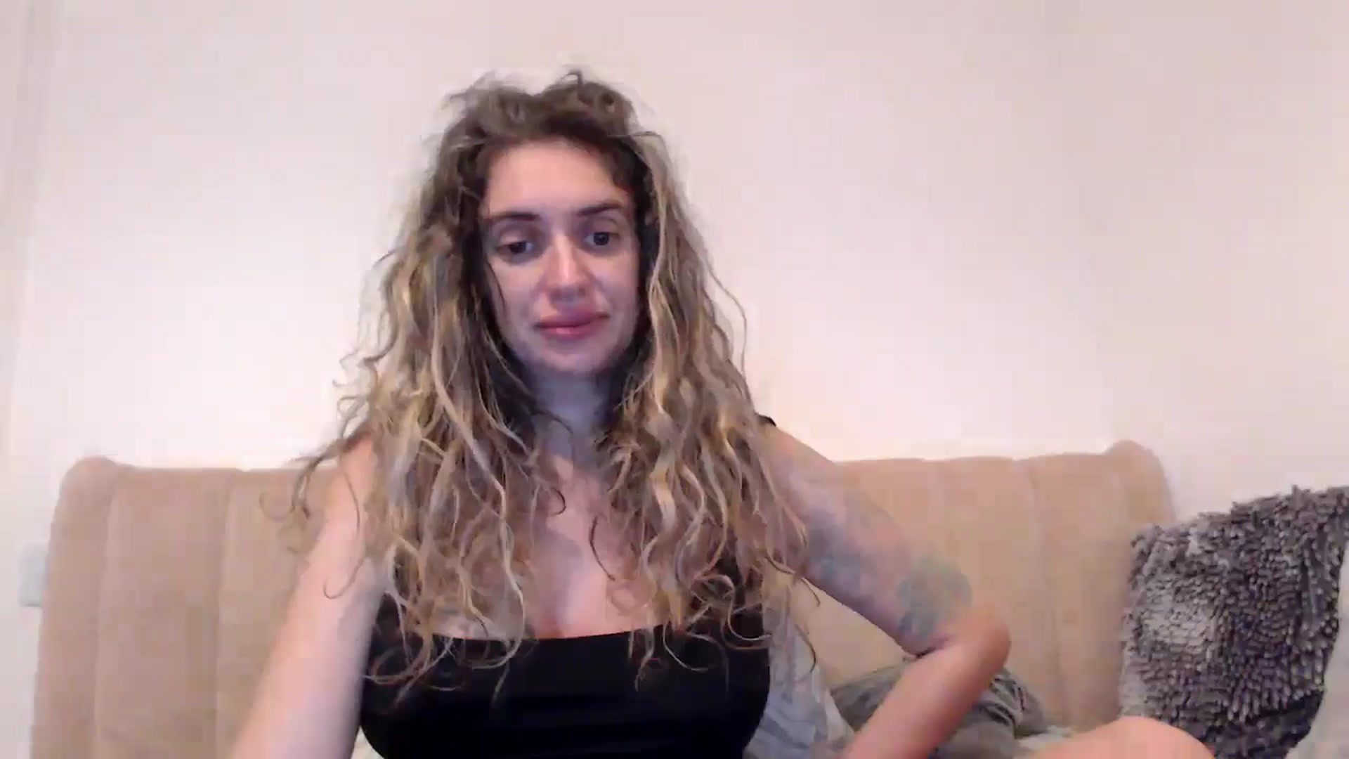 Gallery image thumbnail from MissDivinna's myfreecams stream on, 08/18/2025, 03:23 image 11 of 20
