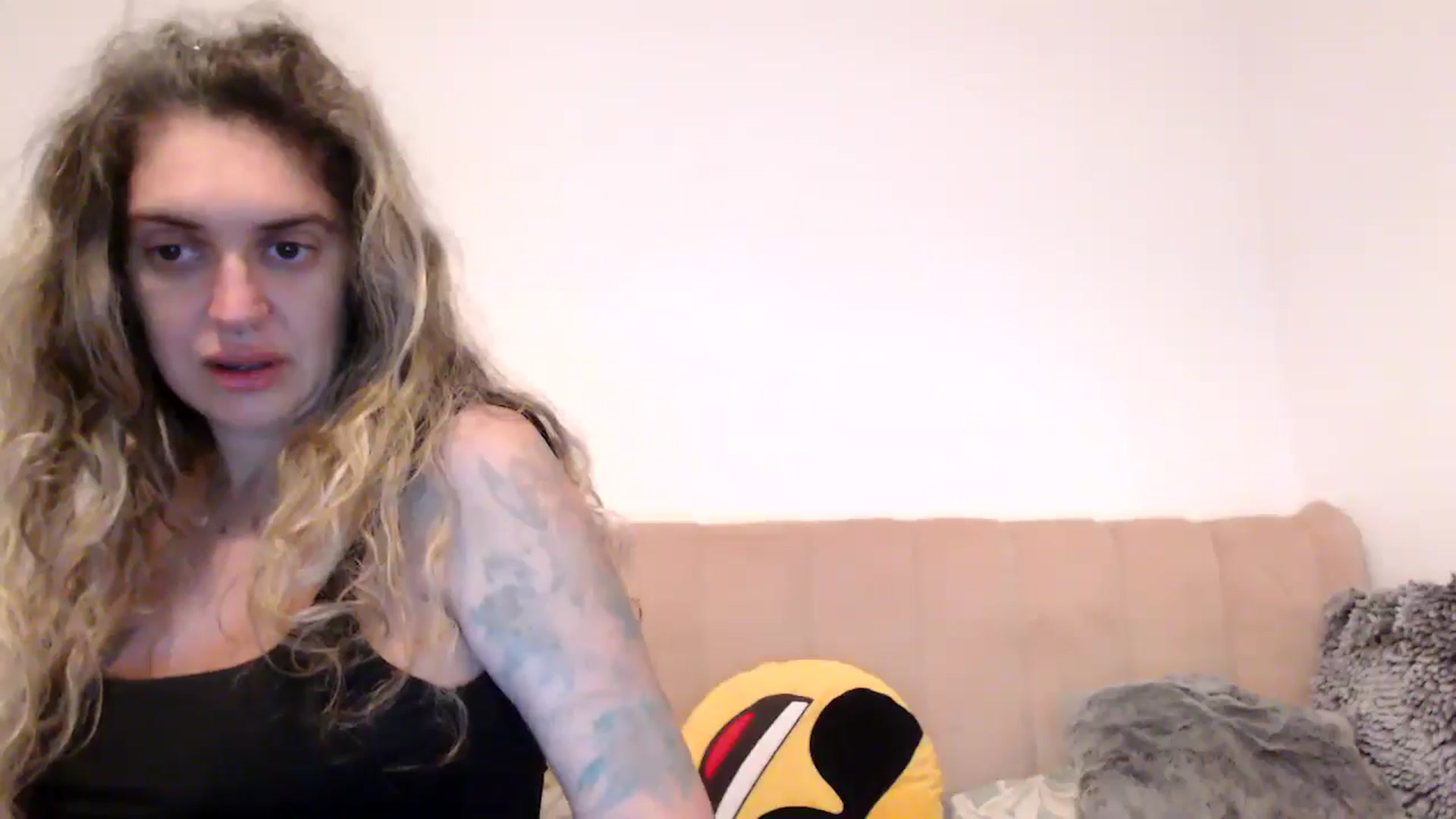 Gallery image thumbnail from MissDivinna's myfreecams stream on, 08/19/2025, 01:50 image 16 of 20