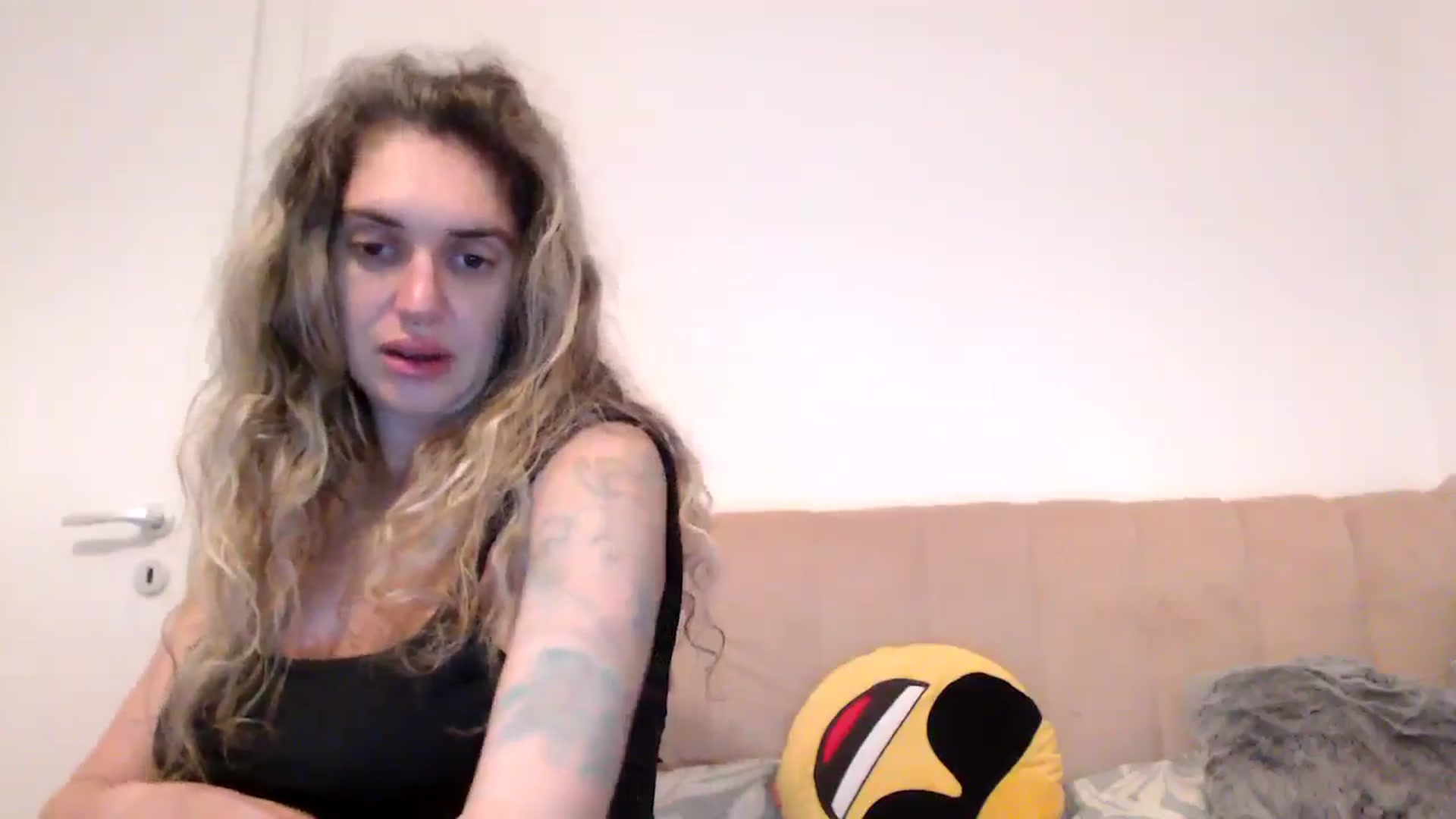 Gallery image thumbnail from MissDivinna's myfreecams stream on, 08/19/2025, 01:50 image 18 of 20