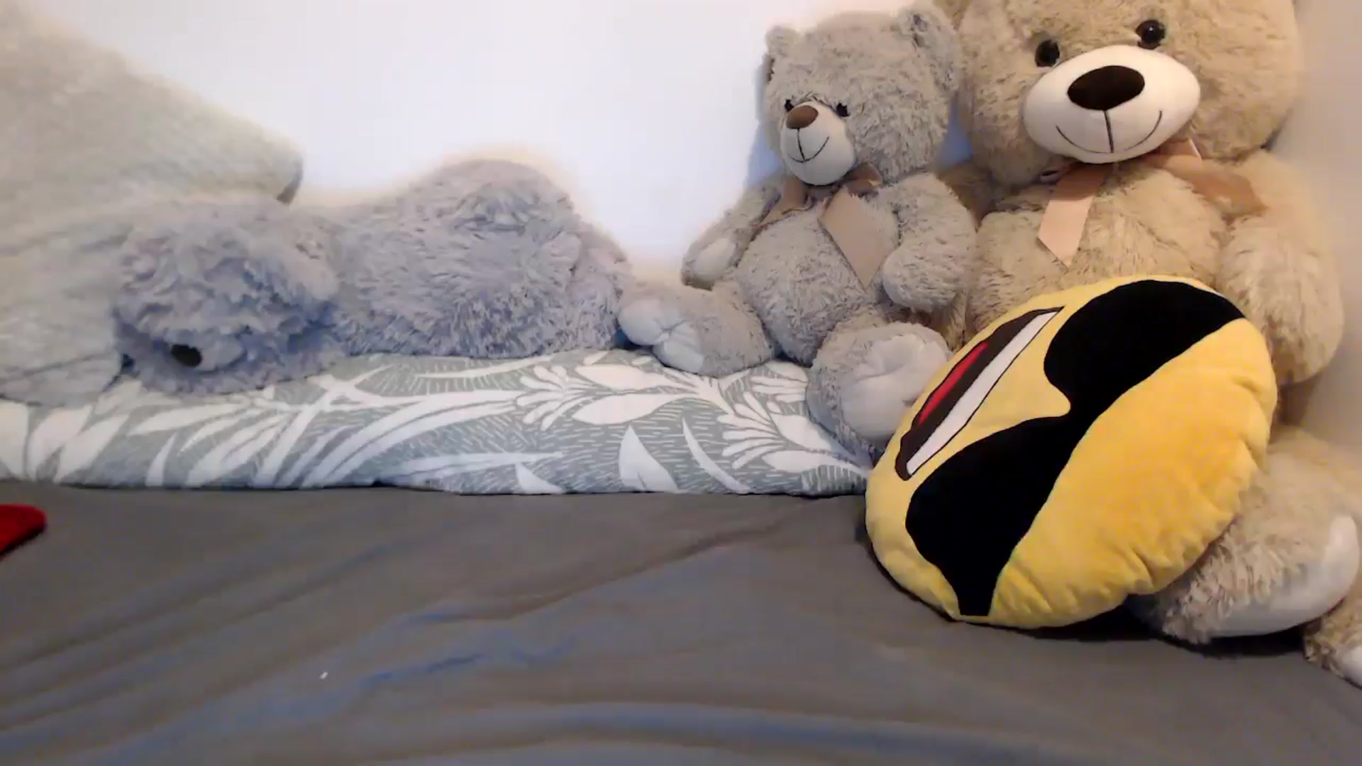 Gallery image thumbnail from MissDivinna's myfreecams stream on, 08/20/2025, 24:33 image 13 of 20