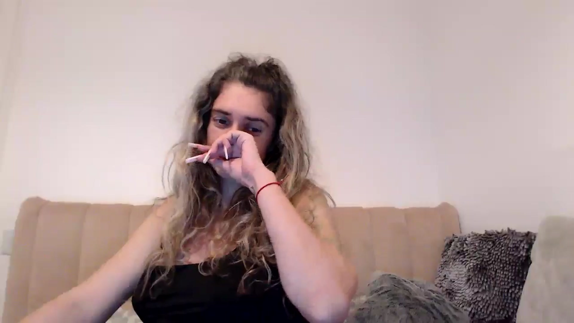 Gallery image thumbnail from MissDivinna's myfreecams stream on, 08/20/2025, 02:18 image 4 of 20