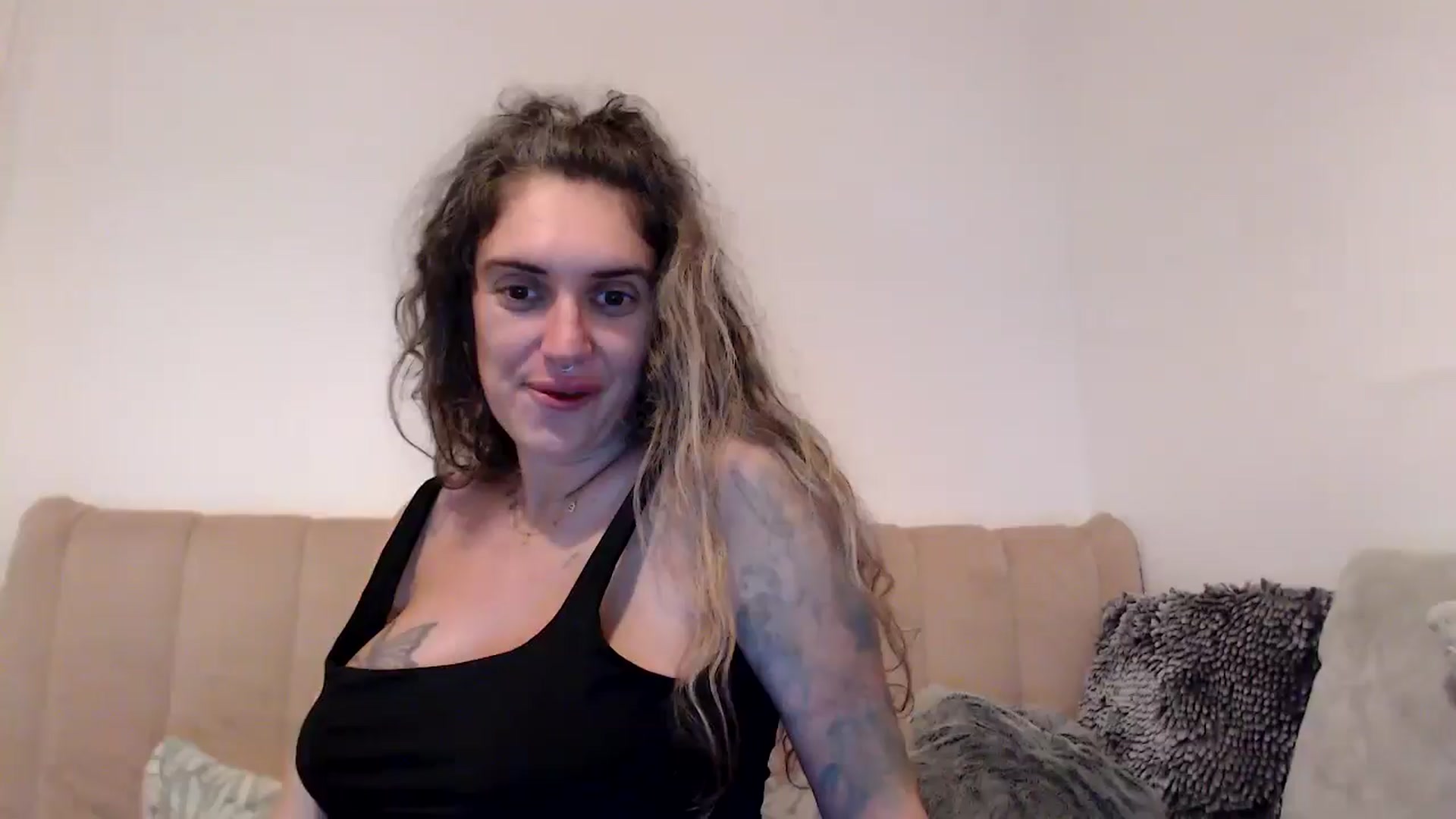 Gallery image thumbnail from MissDivinna's myfreecams stream on, 08/20/2025, 02:18 image 10 of 20