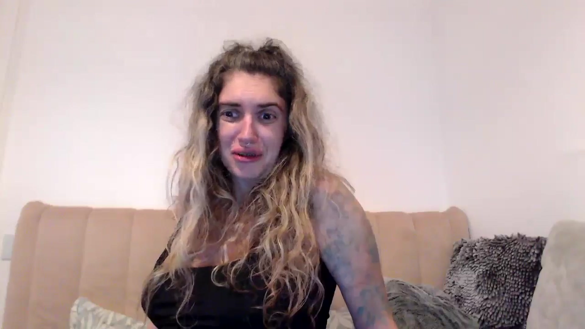 Gallery image thumbnail from MissDivinna's myfreecams stream on, 08/20/2025, 02:18 image 3 of 20