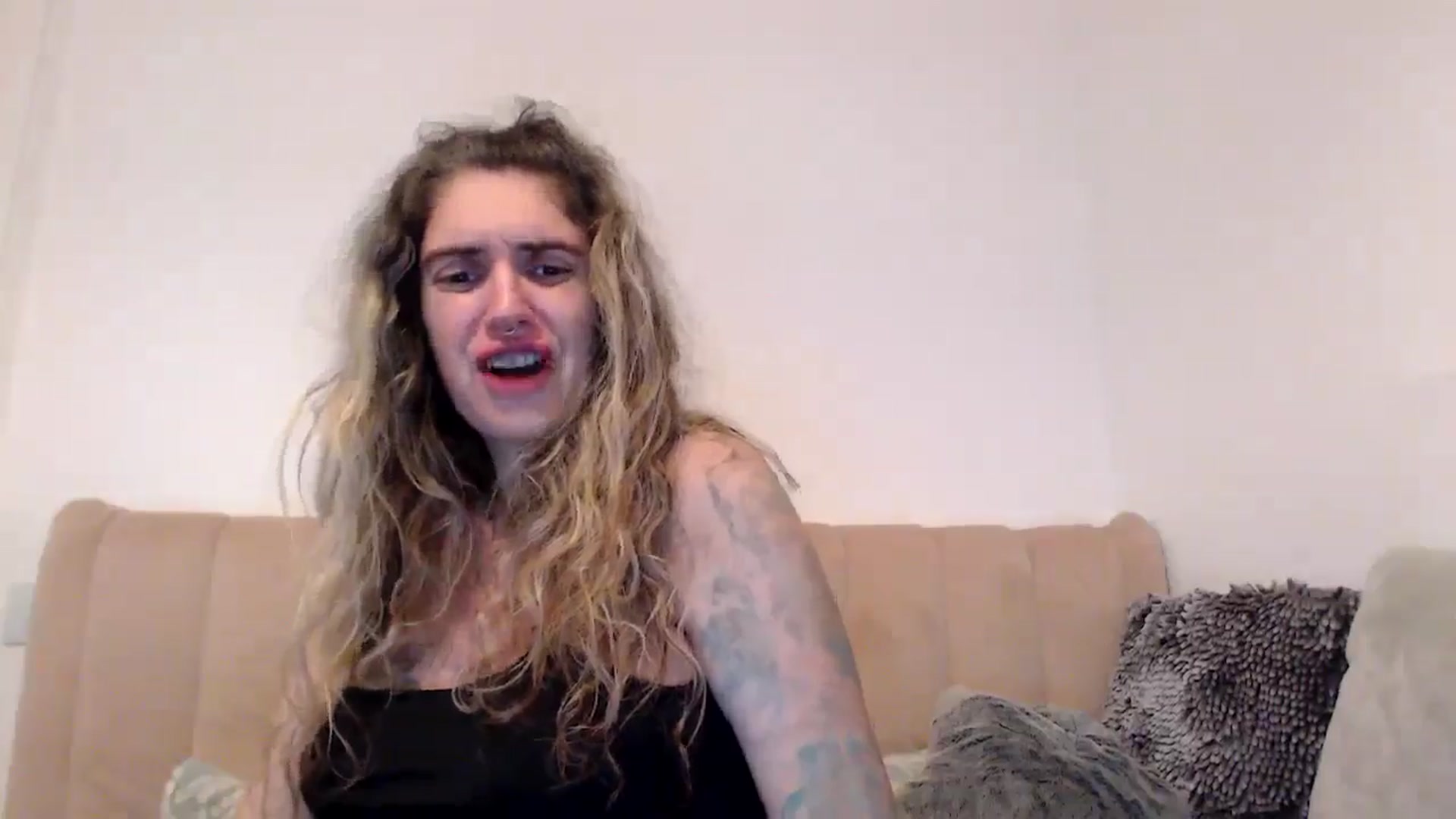 Gallery image thumbnail from MissDivinna's myfreecams stream on, 08/20/2025, 02:18 image 2 of 20