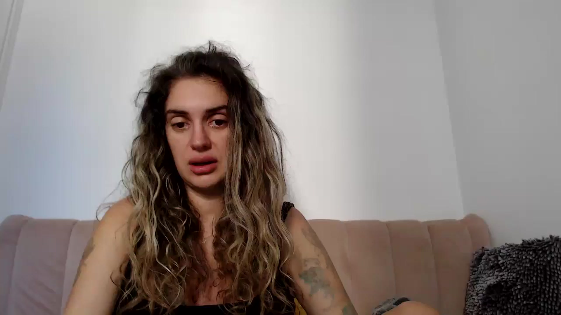 Gallery image thumbnail from MissDivinna's myfreecams stream on, 08/21/2025, 06:23 image 1 of 20