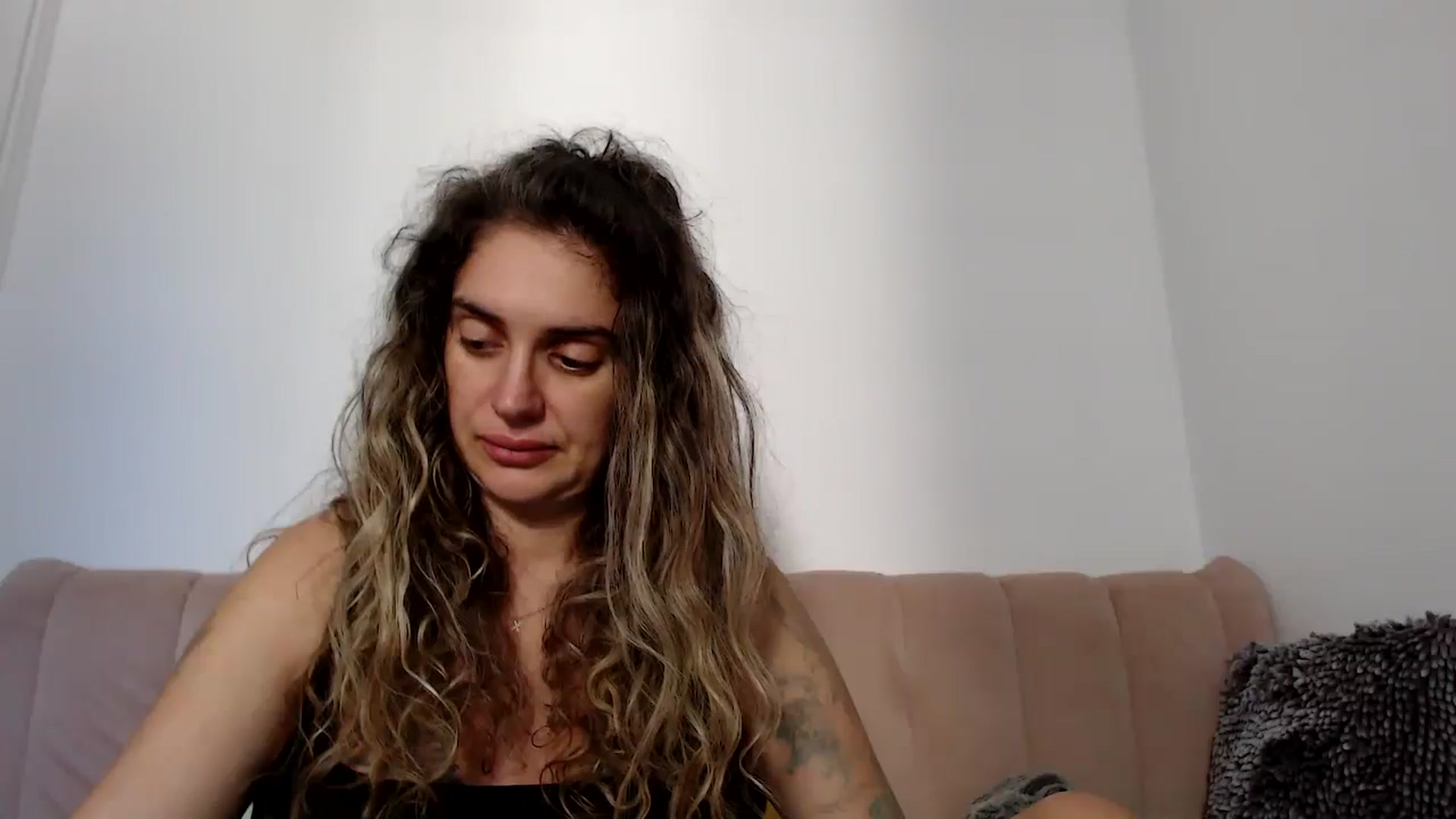 Gallery image thumbnail from MissDivinna's myfreecams stream on, 08/21/2025, 06:23 image 4 of 20