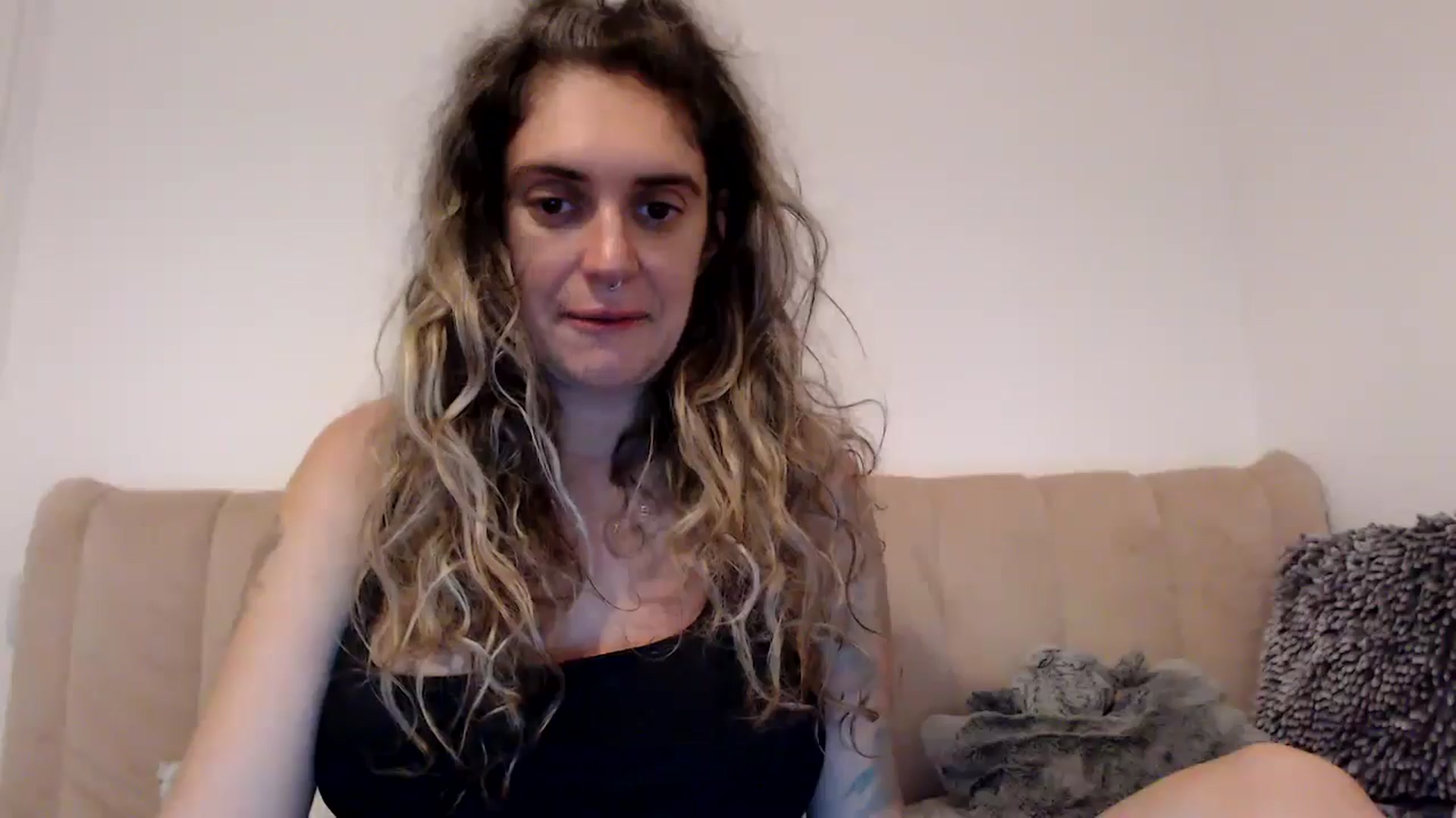 Gallery image thumbnail from MissDivinna's myfreecams stream on, 08/22/2025, 24:05 image 7 of 20