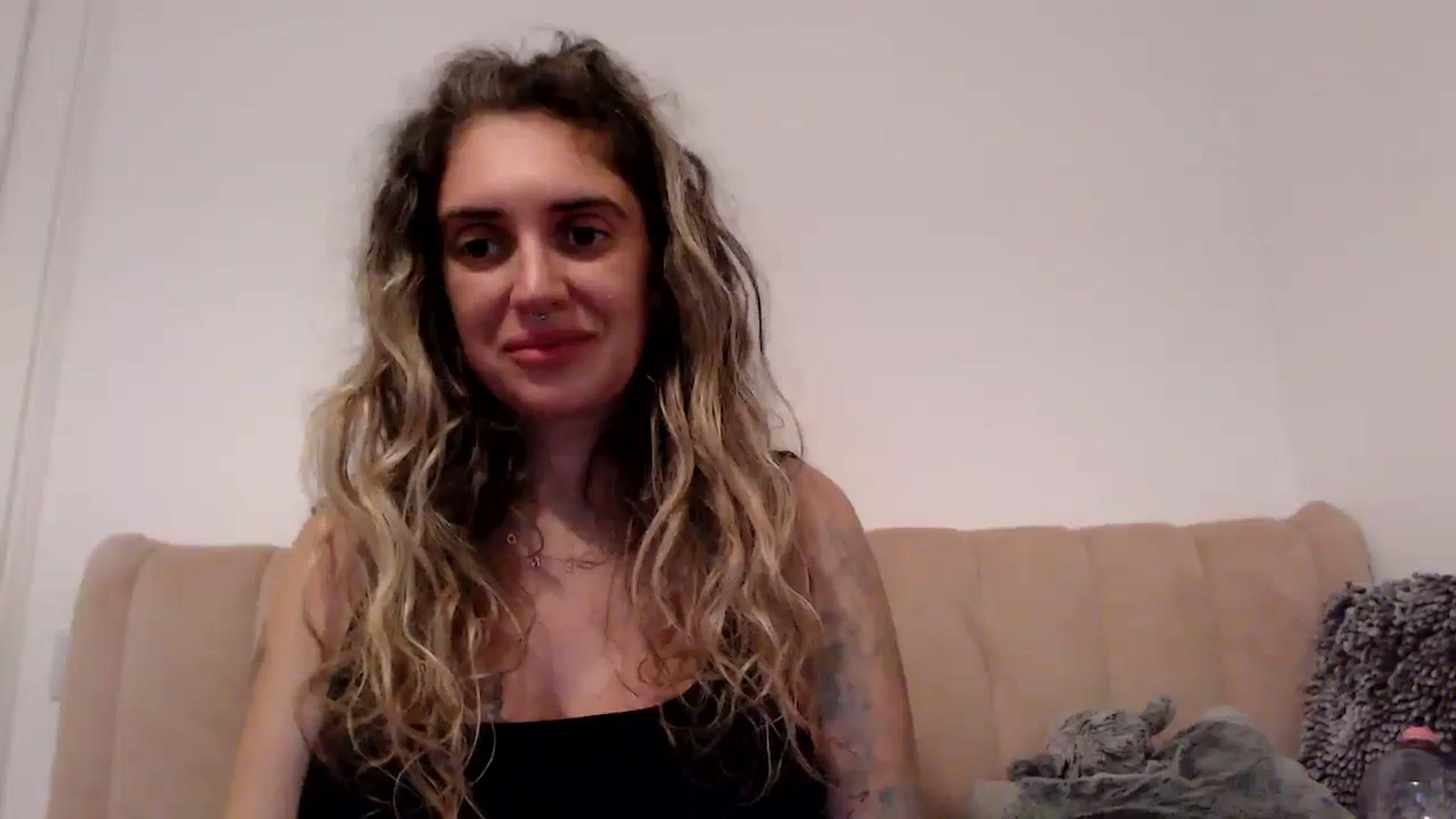 Gallery image thumbnail from MissDivinna's myfreecams stream on, 08/22/2025, 01:34 image 18 of 20