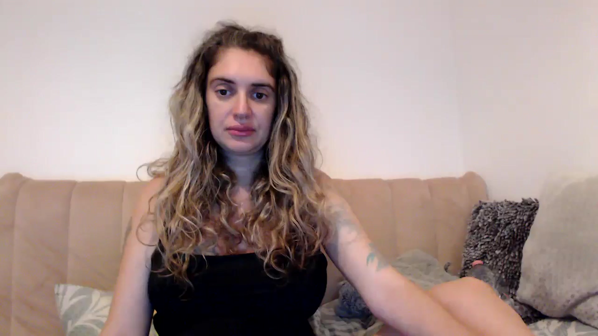 Gallery image thumbnail from MissDivinna's myfreecams stream on, 08/22/2025, 23:00 image 13 of 20