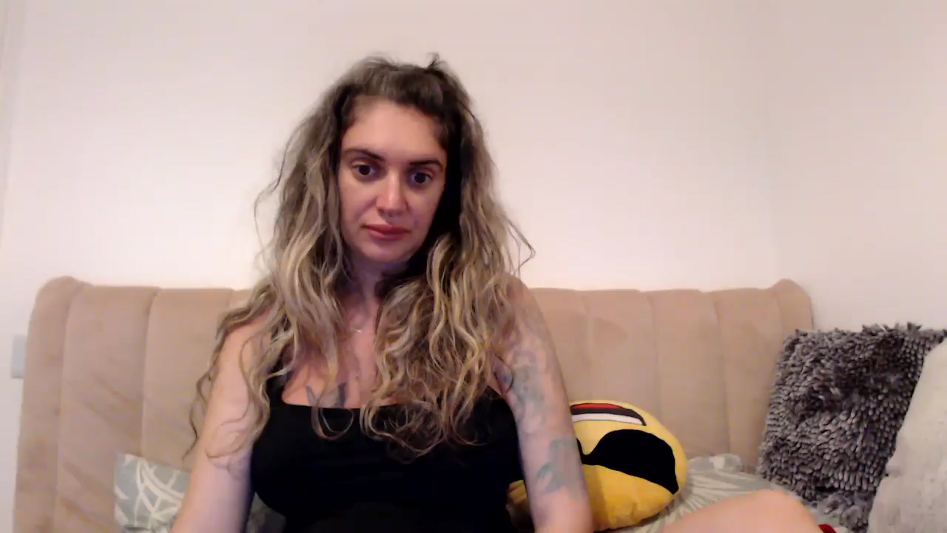 Gallery image thumbnail from MissDivinna's myfreecams stream on, 08/23/2025, 22:17 image 1 of 20