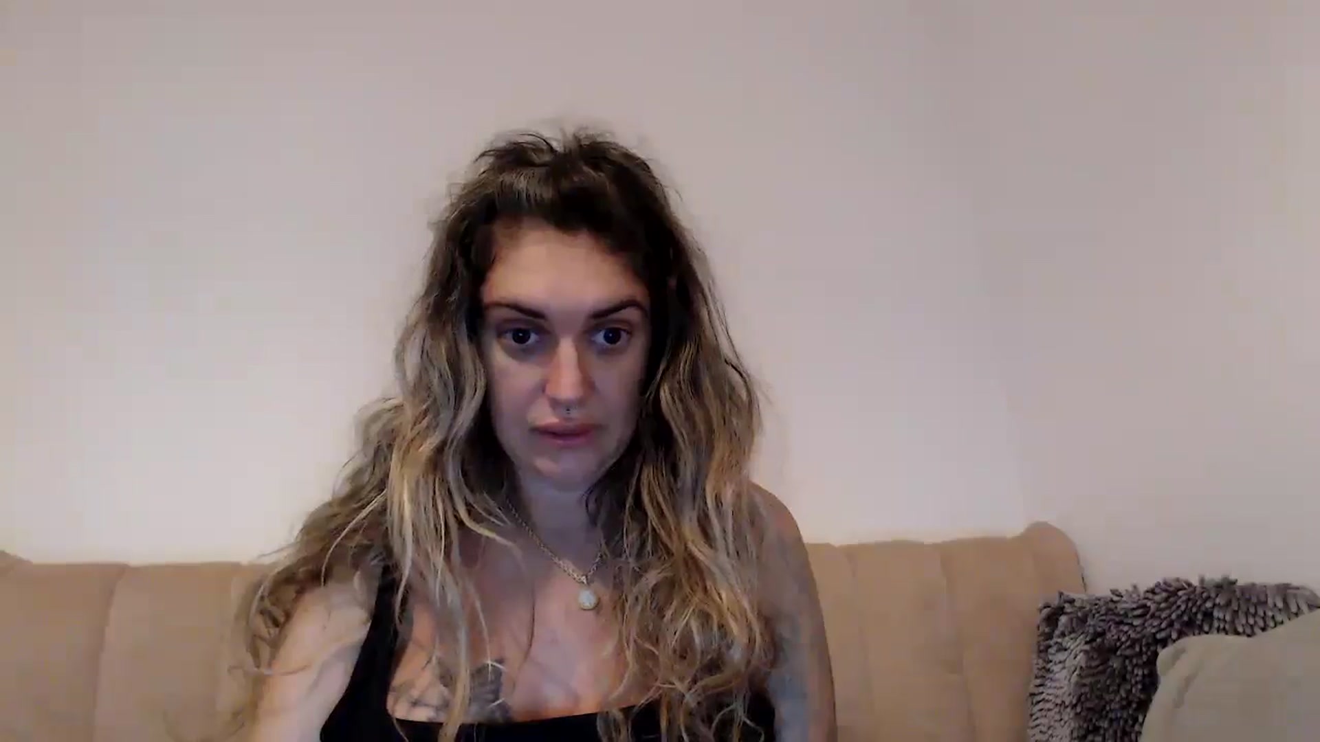 Gallery image thumbnail from MissDivinna's myfreecams stream on, 08/26/2025, 24:20 image 9 of 20